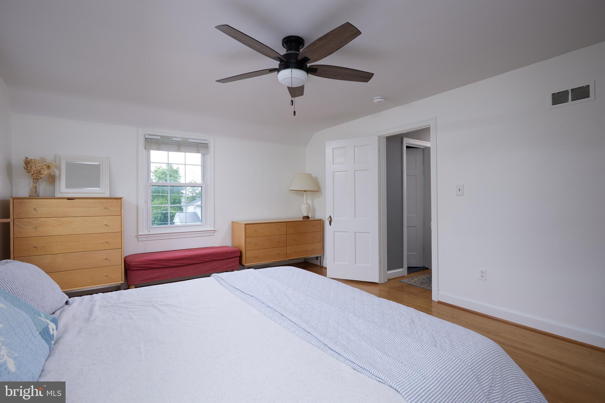 HILLANDALE - Residential