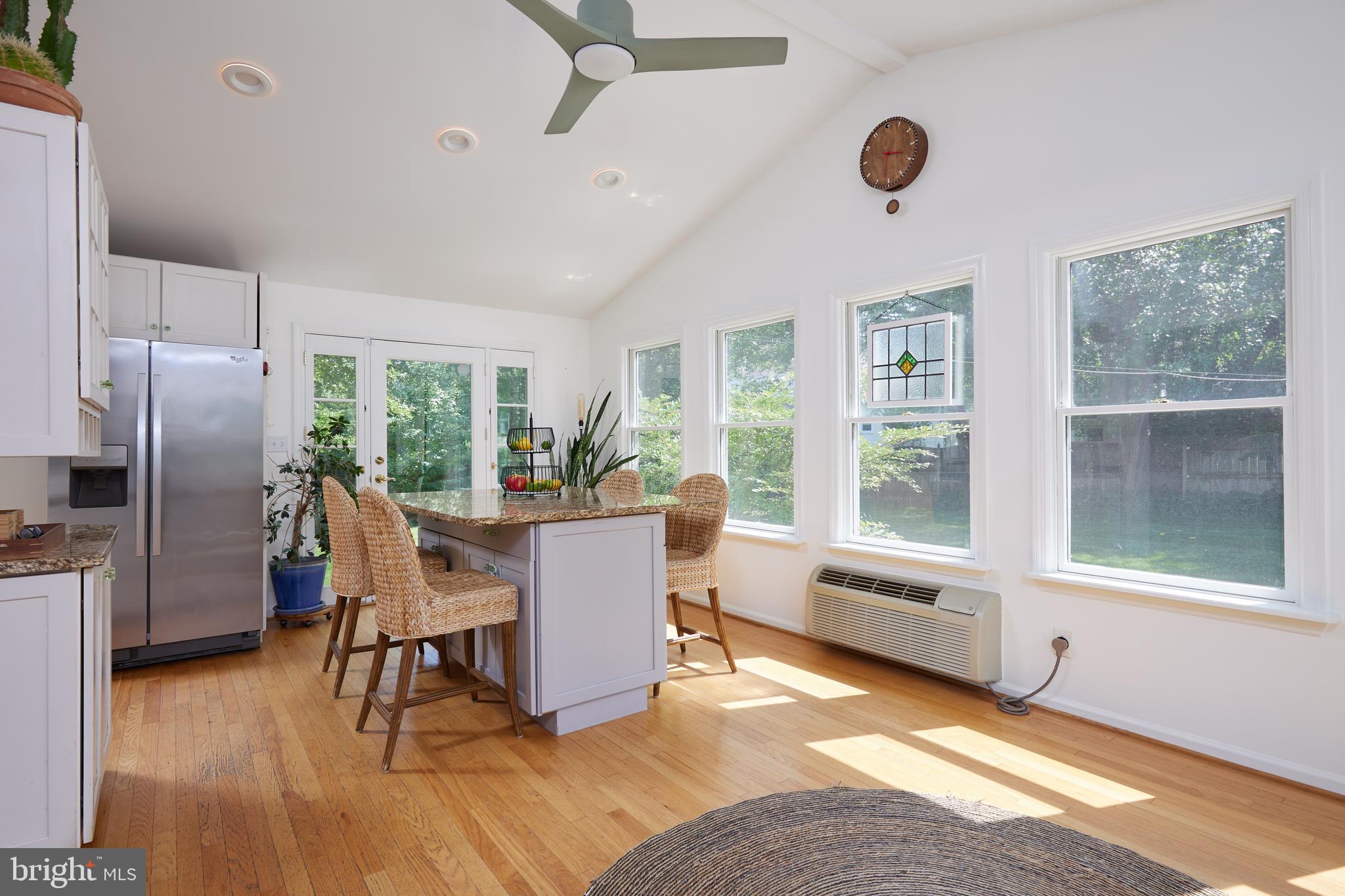 HILLANDALE - Residential