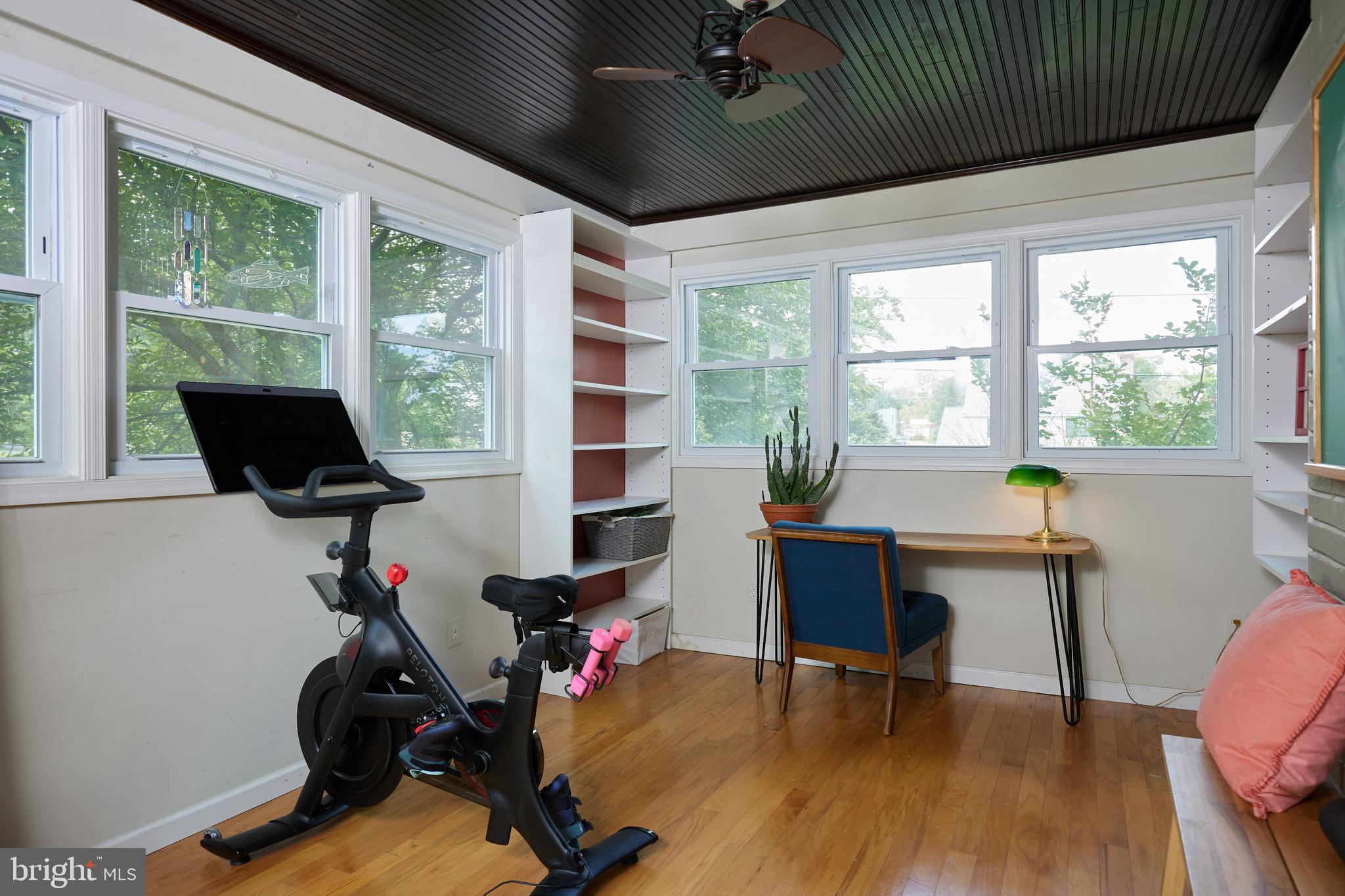 HILLANDALE - Residential