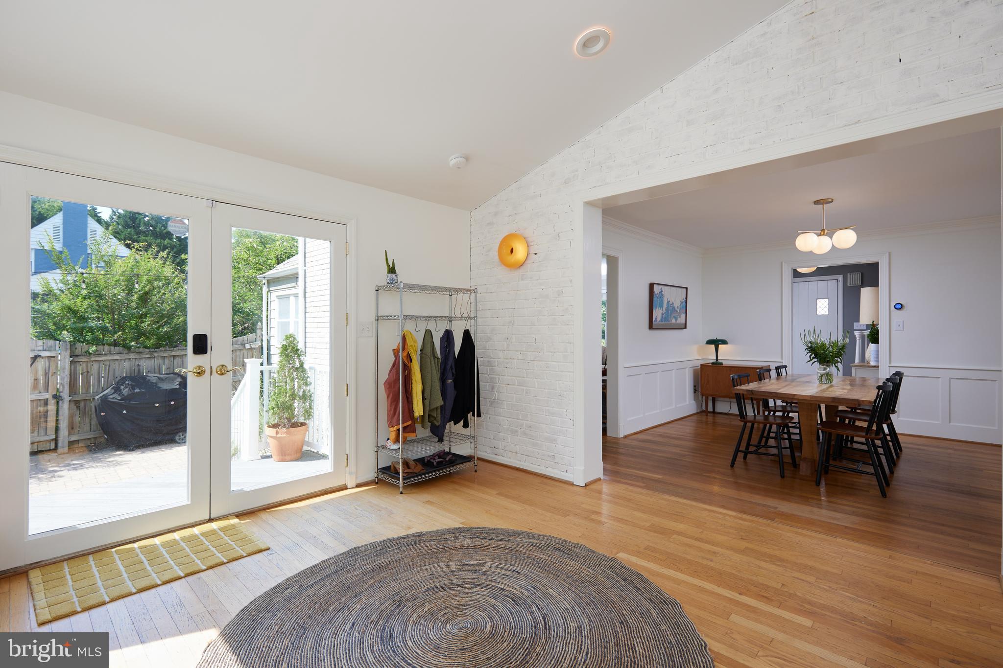 HILLANDALE - Residential