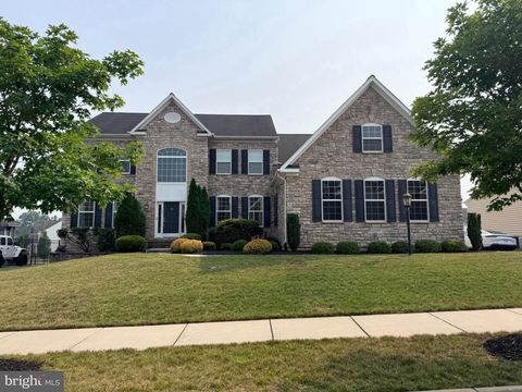 Photo of 1407 Balderston Court NE, LEESBURG, VA 20176 (MLS # VALO2132258)