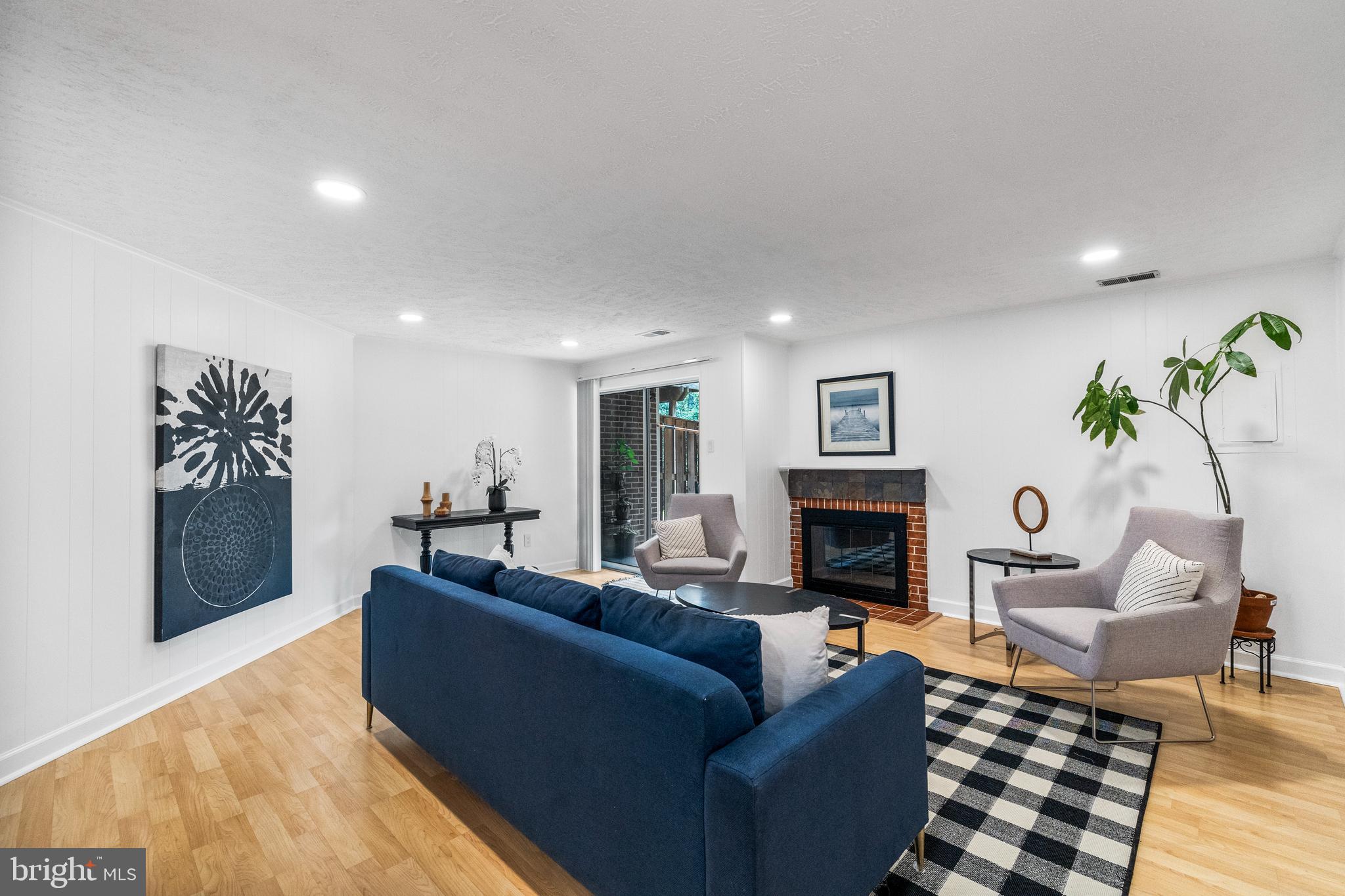 GLENWOOD MANOR - Residential