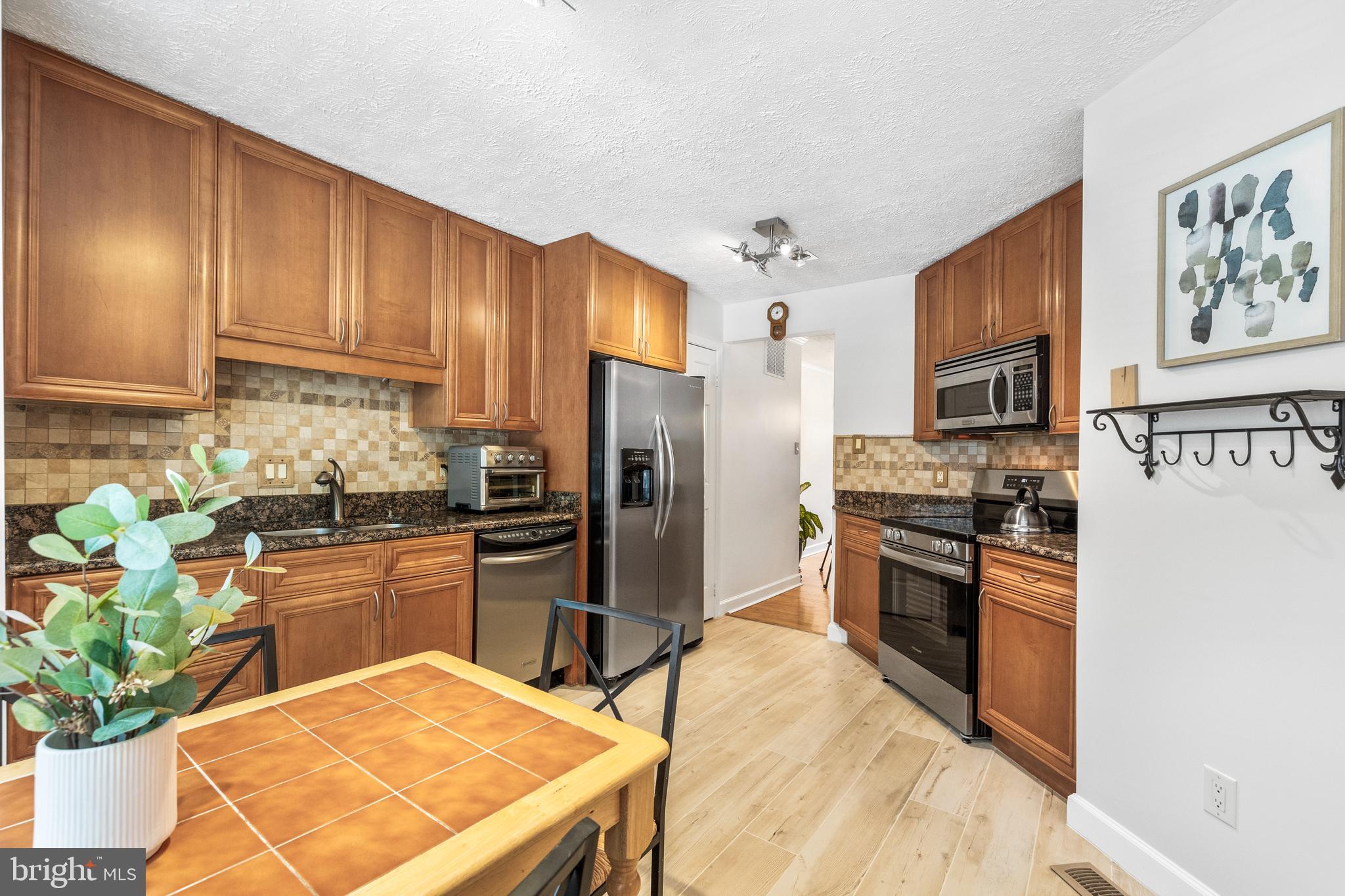 GLENWOOD MANOR - Residential