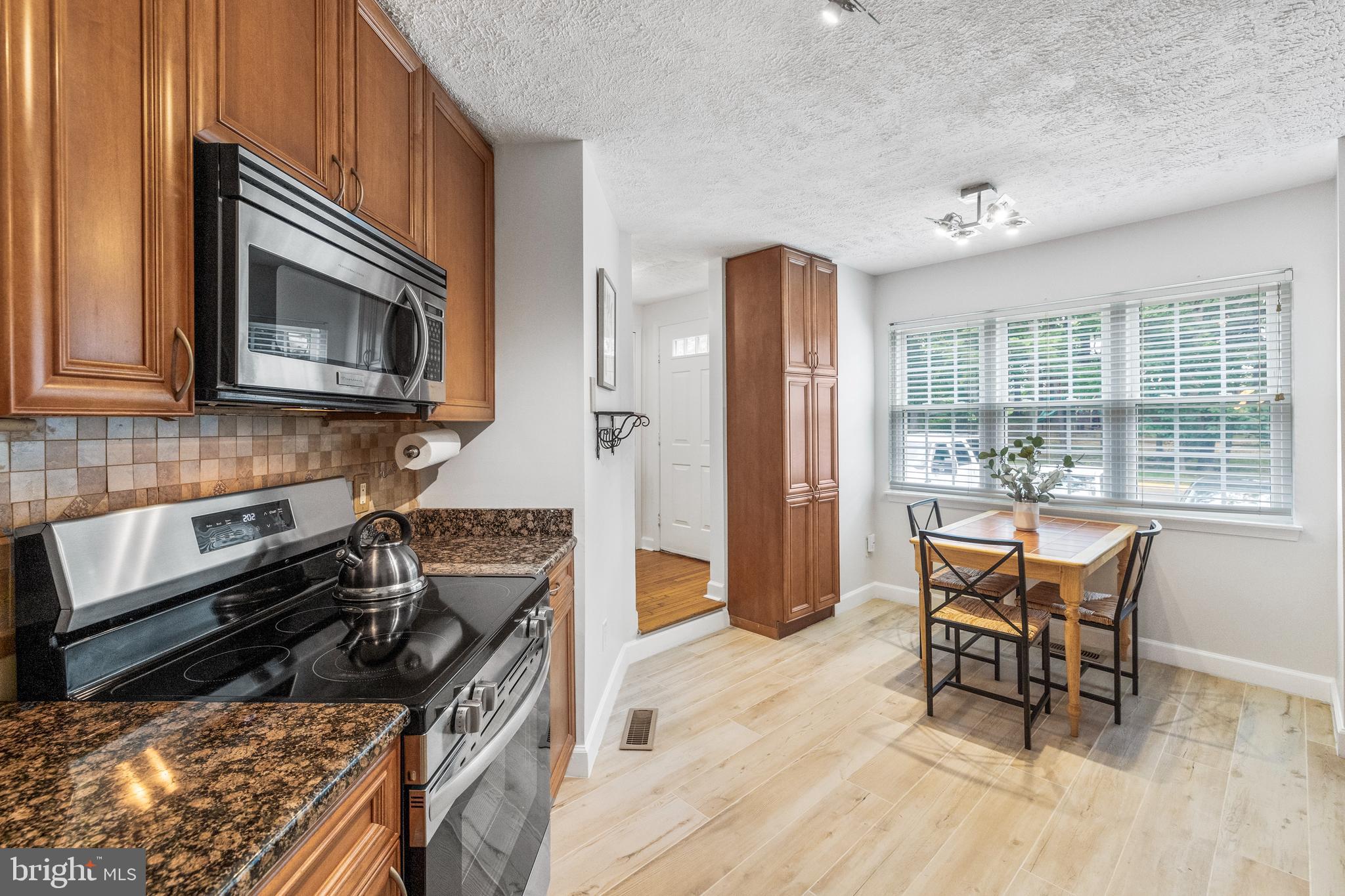 9067 GILTINAN COURT