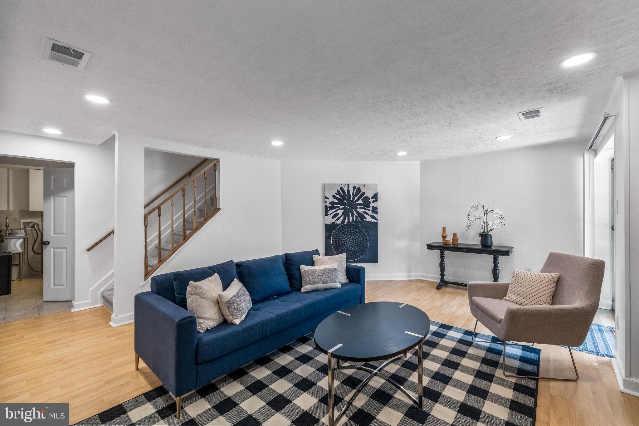 GLENWOOD MANOR - Residential