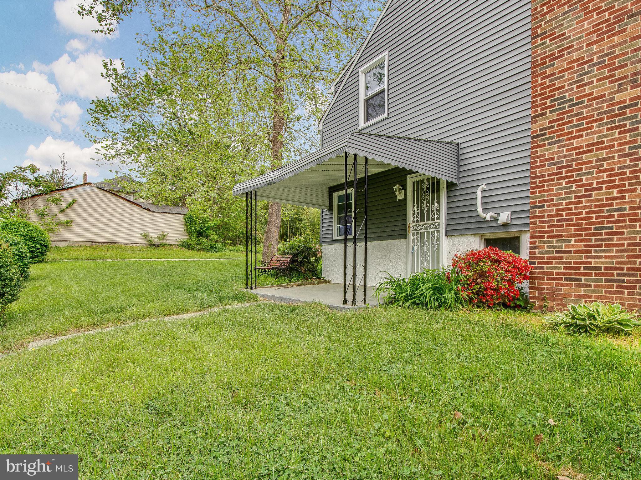 WINDSOR HILLS - Residential