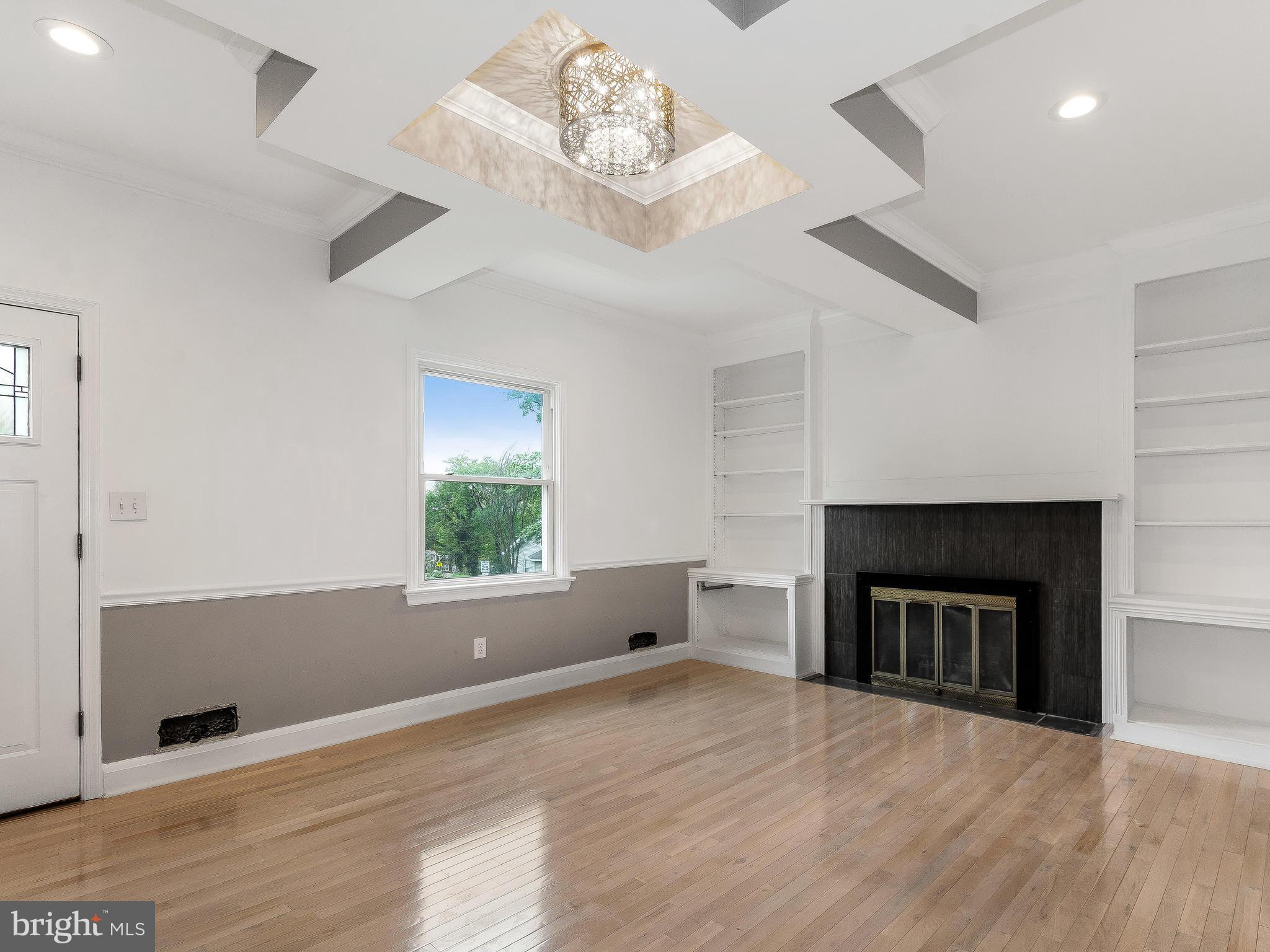 WINDSOR HILLS - Residential