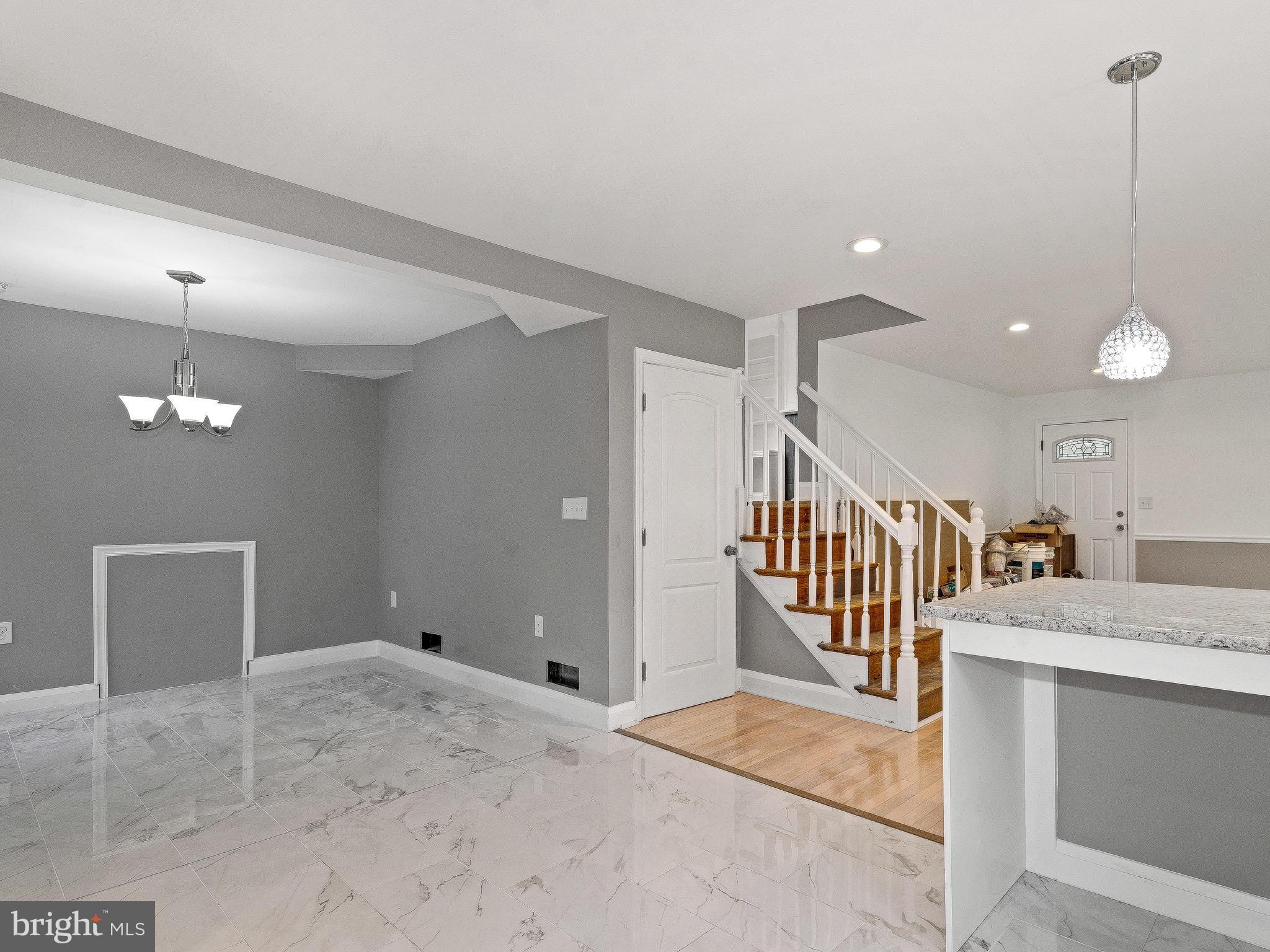 WINDSOR HILLS - Residential