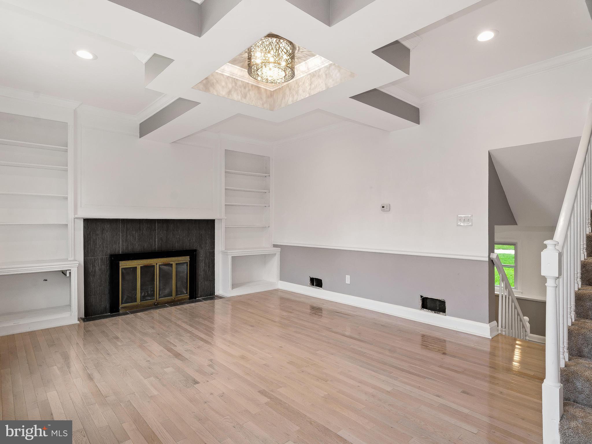 WINDSOR HILLS - Residential