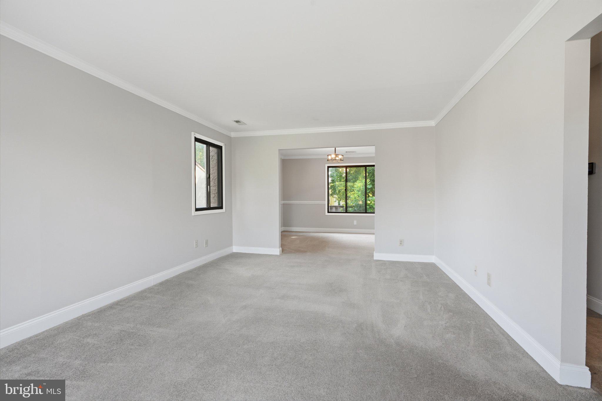 144 GOLF CLUB DRIVE