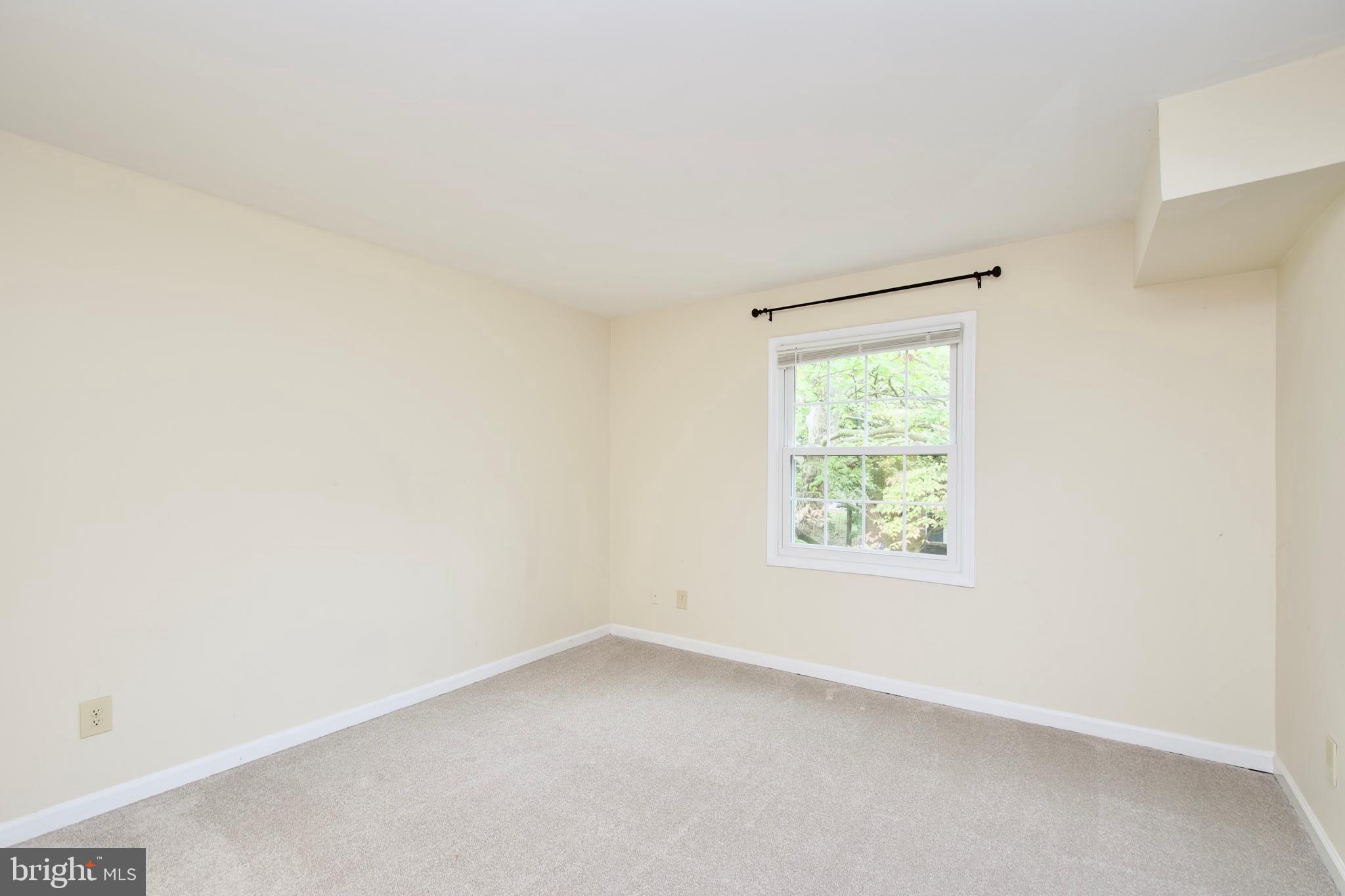 CARDINAL FOREST - Residential Lease