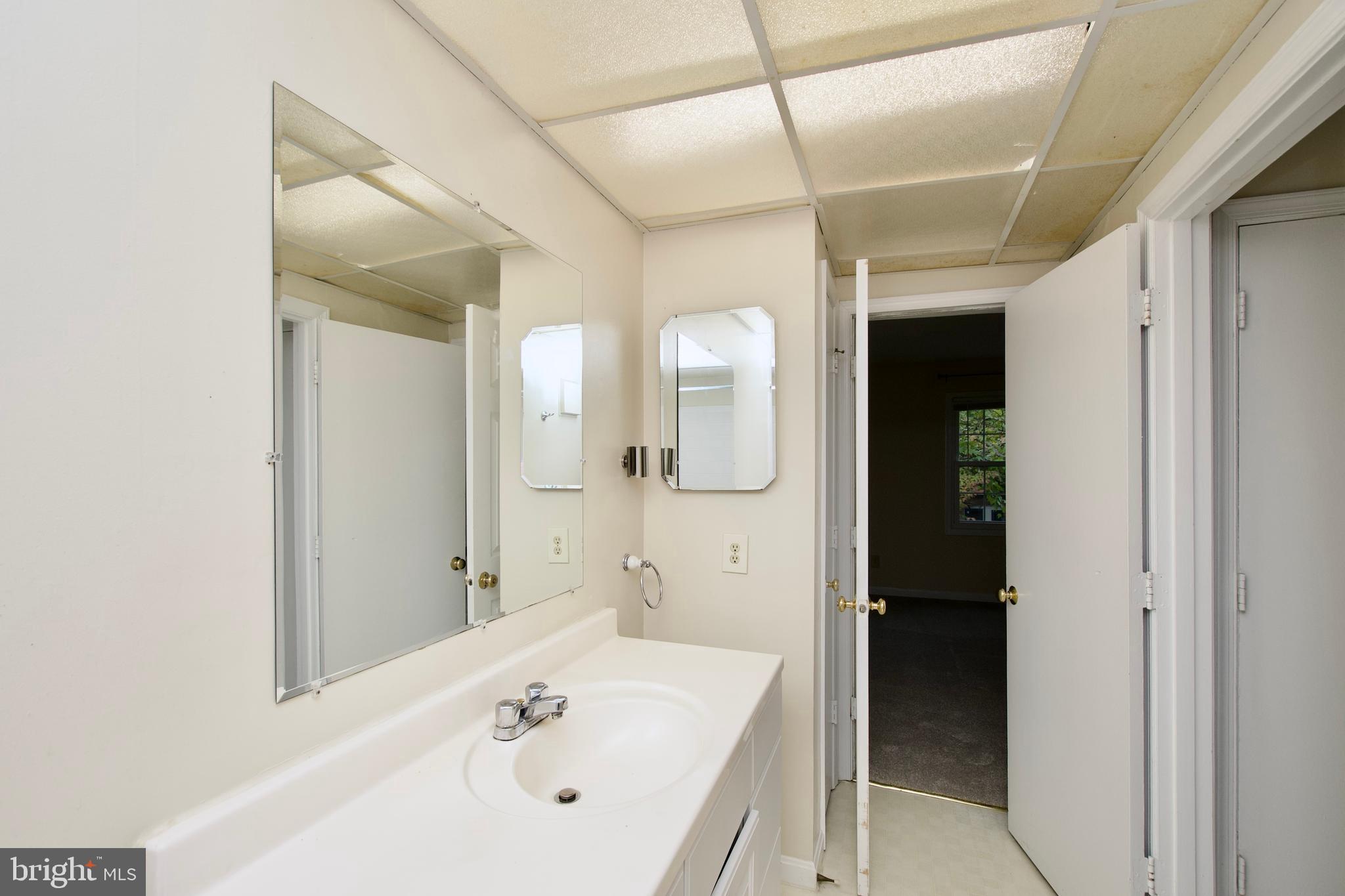 CARDINAL FOREST - Residential Lease