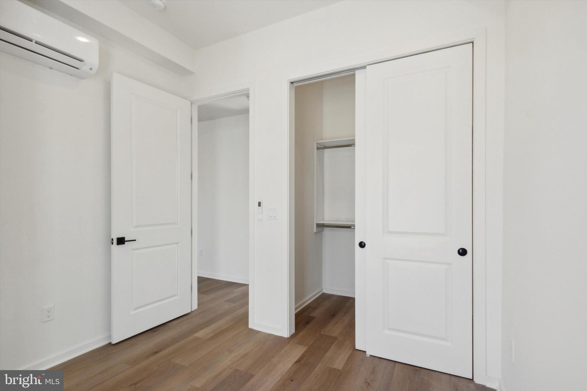 CHINATOWN - Residential Lease