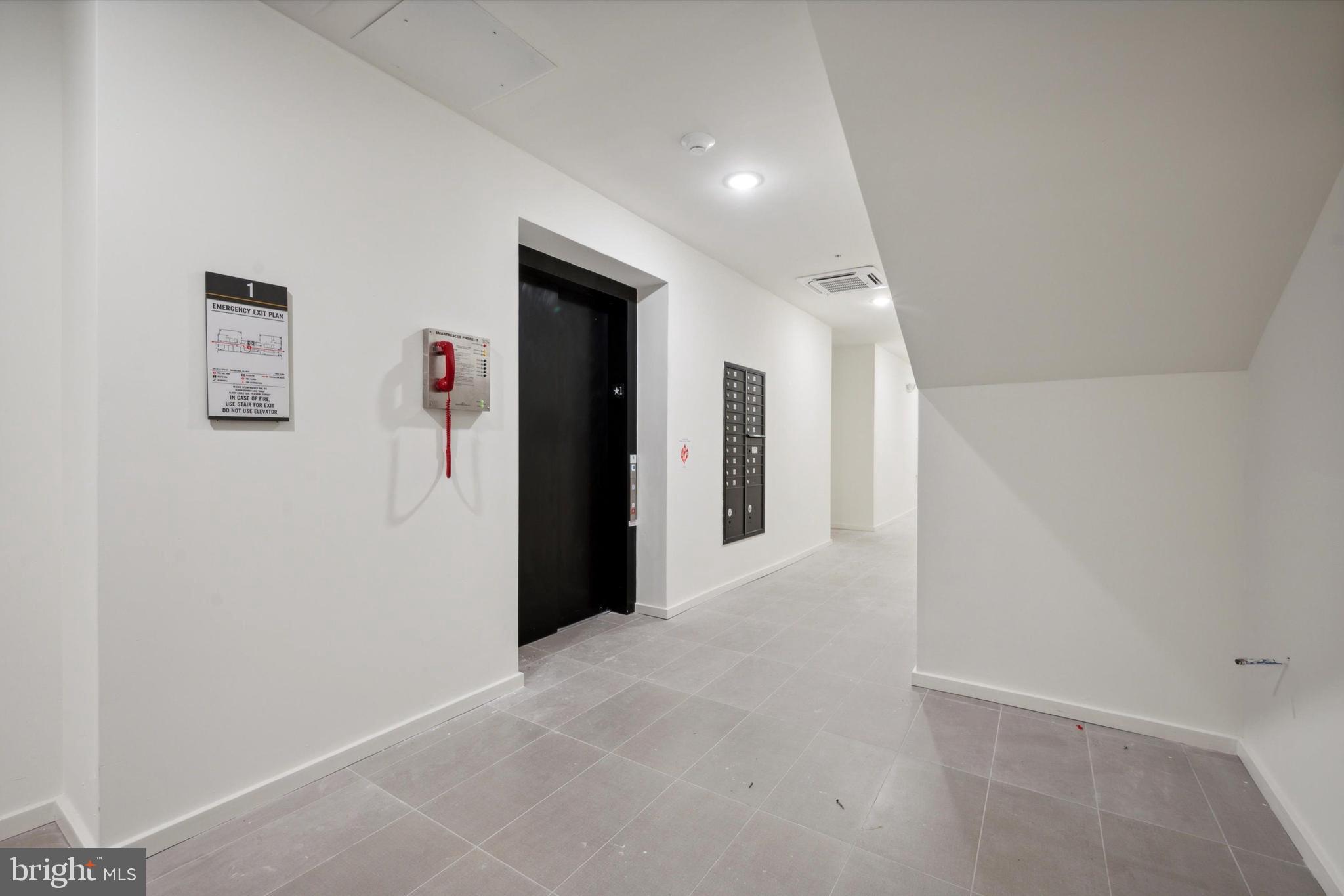 CHINATOWN - Residential Lease