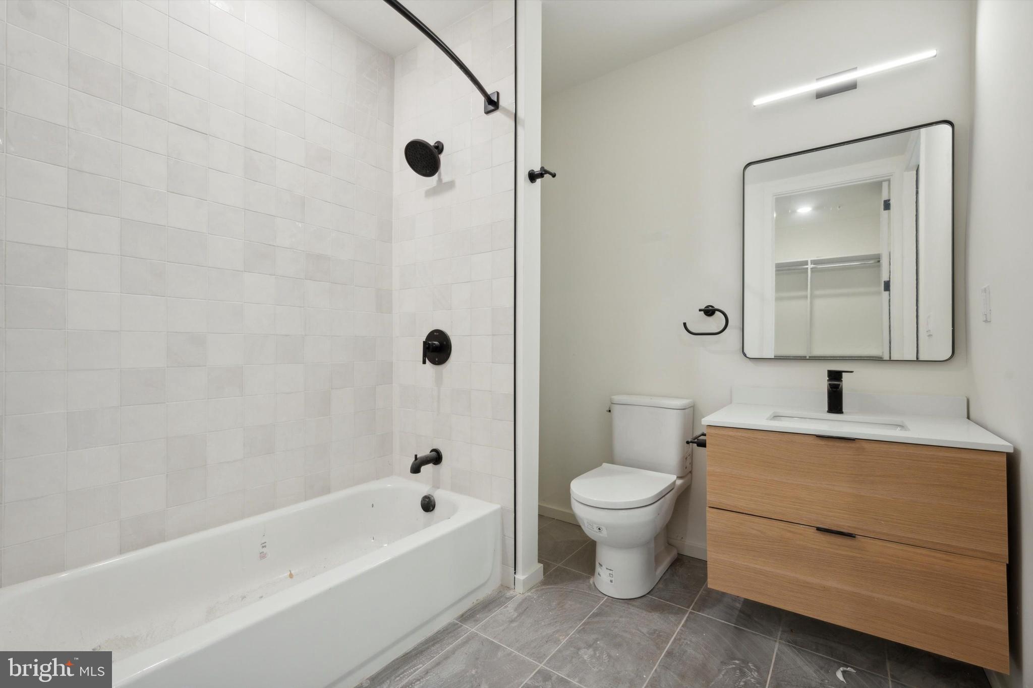 CHINATOWN - Residential Lease