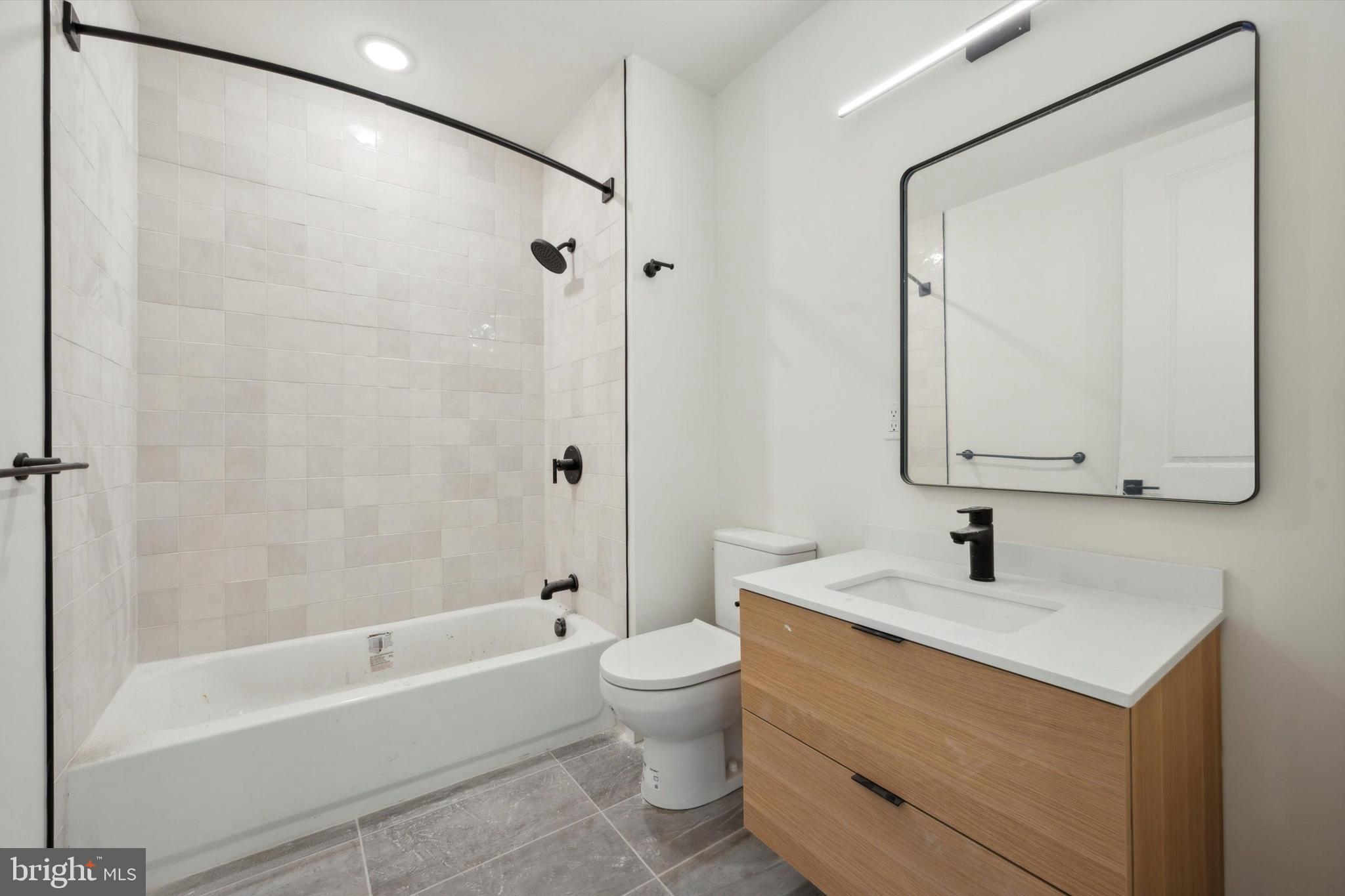 CHINATOWN - Residential Lease