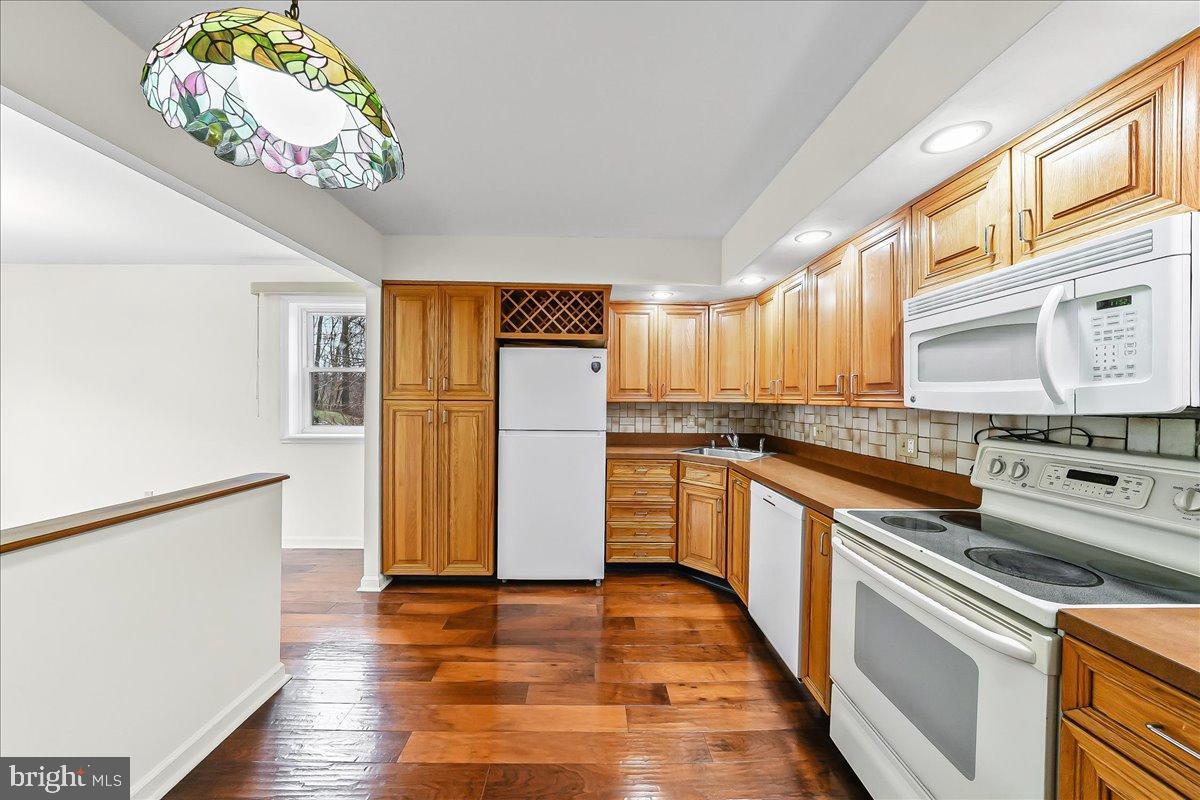 VALLEYBROOK - Residential