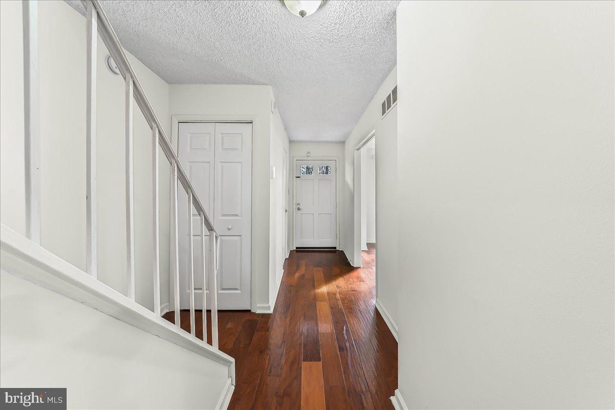 VALLEYBROOK - Residential