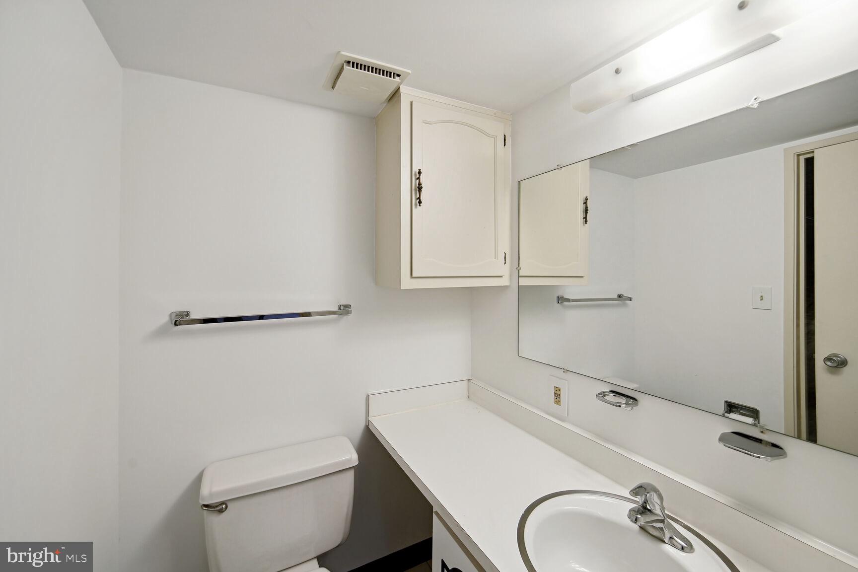 LEISURE WORLD - Residential