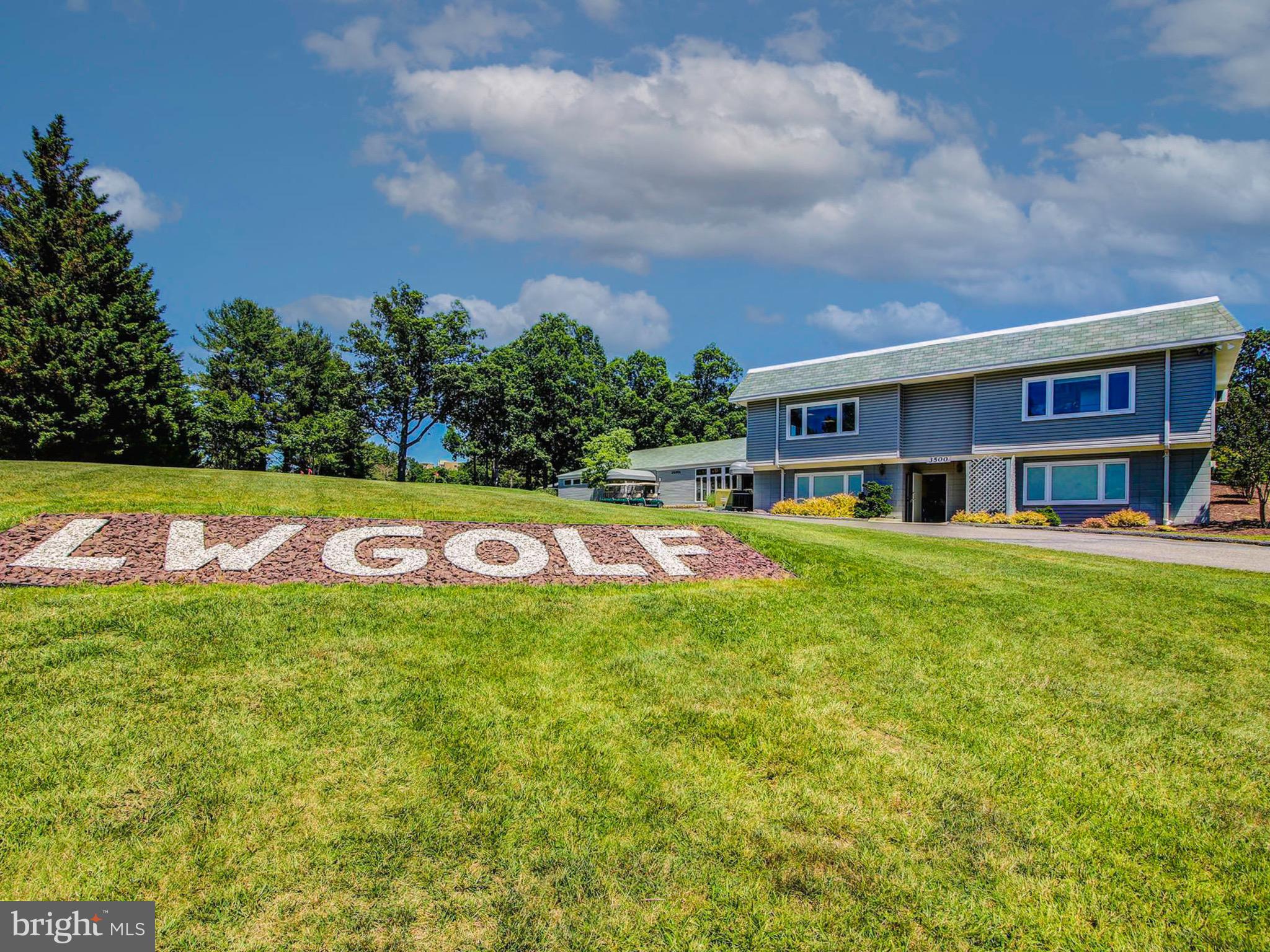 LEISURE WORLD - Residential