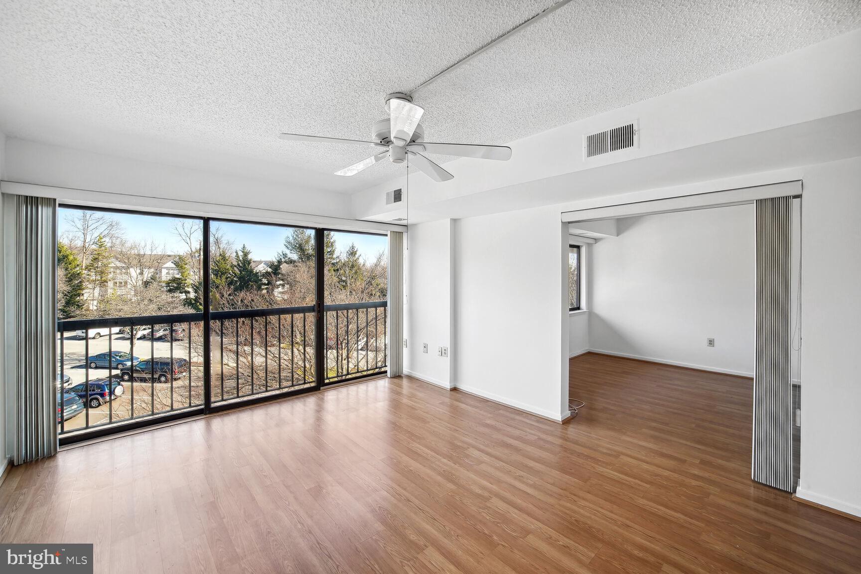 LEISURE WORLD - Residential