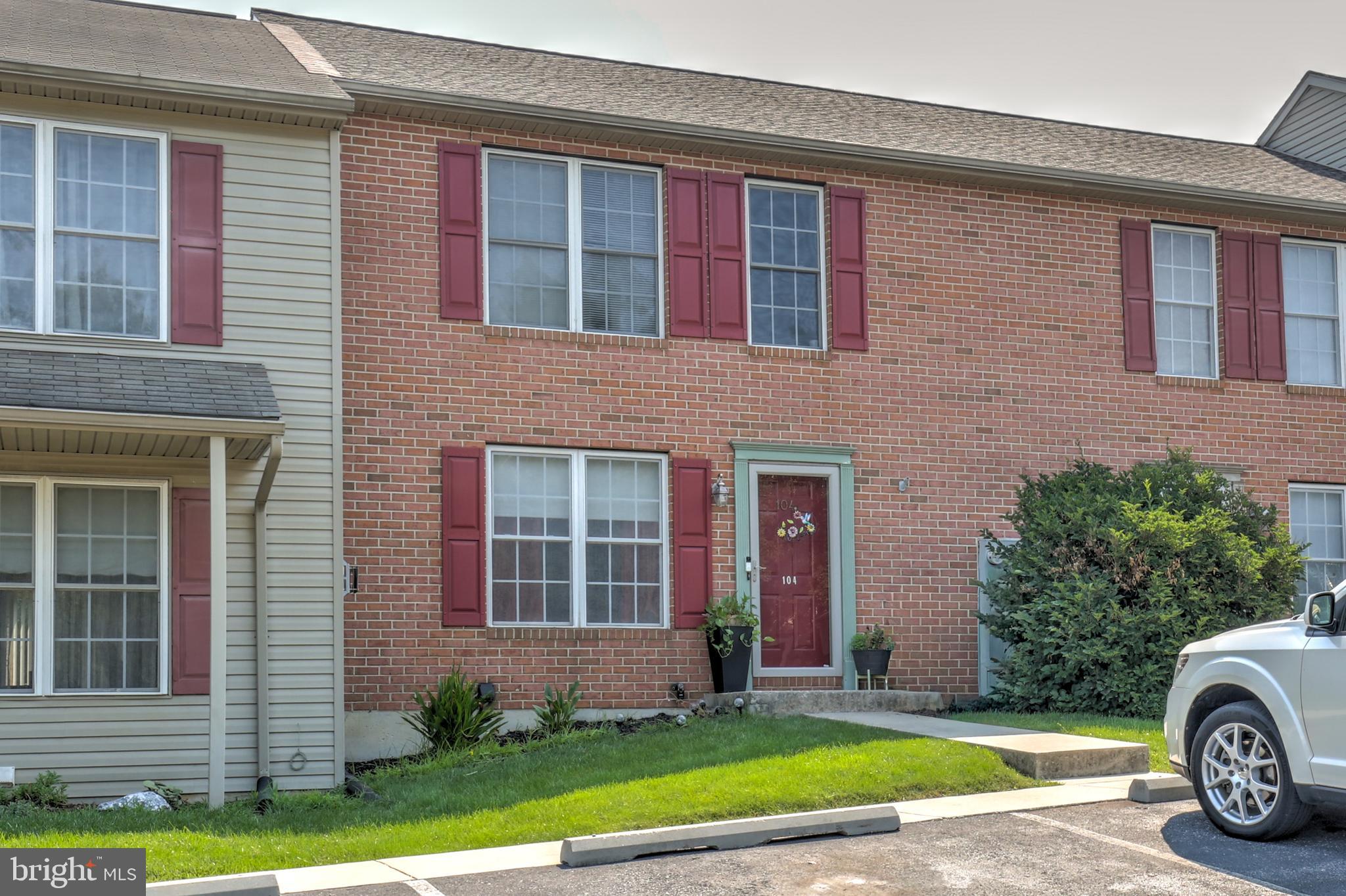 104 BATTENS CIRCLE