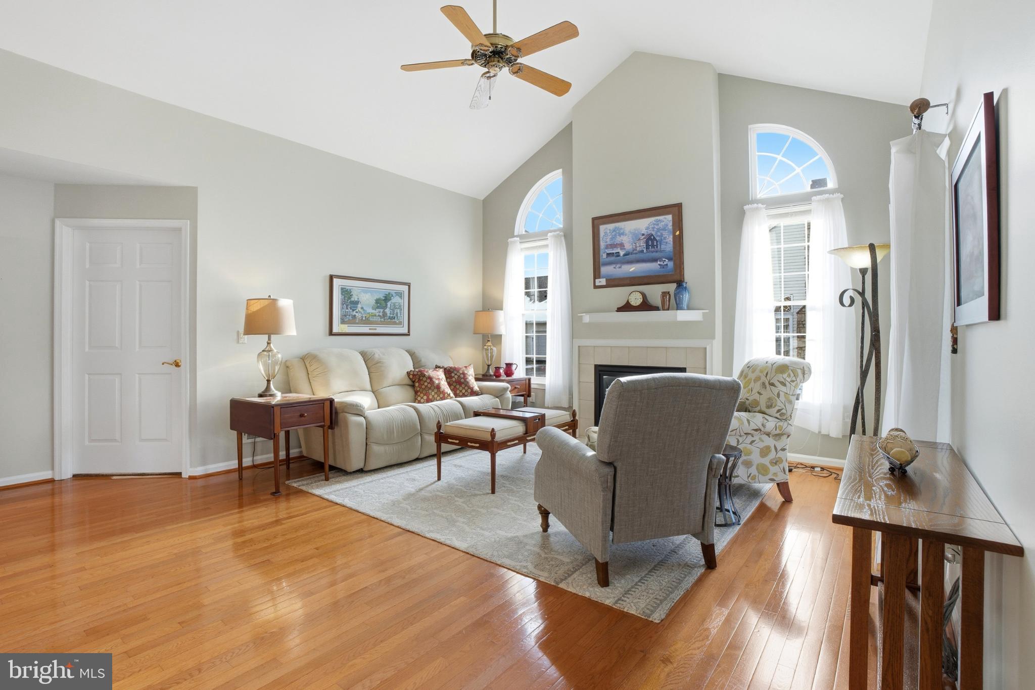 LIONSGATE - Residential