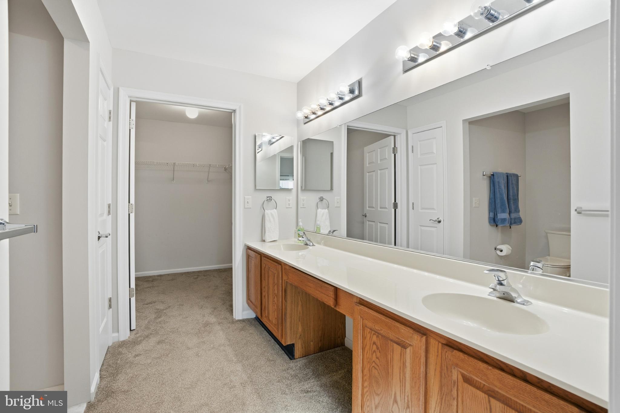 LIONSGATE - Residential