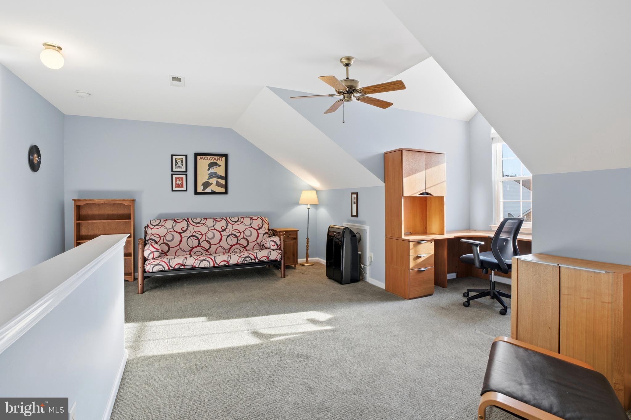 LIONSGATE - Residential