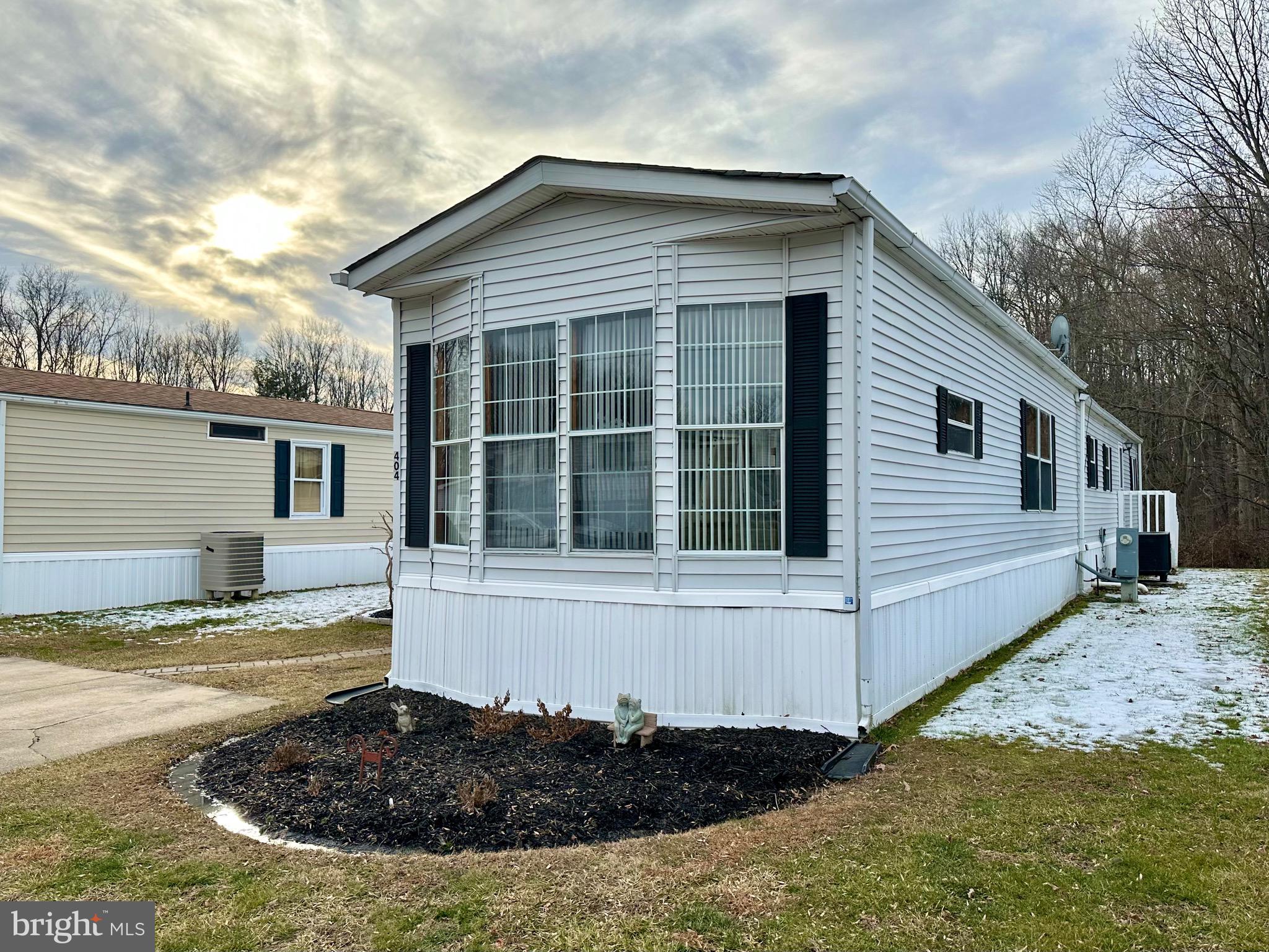 404 UNDERWOOD CIRCLE