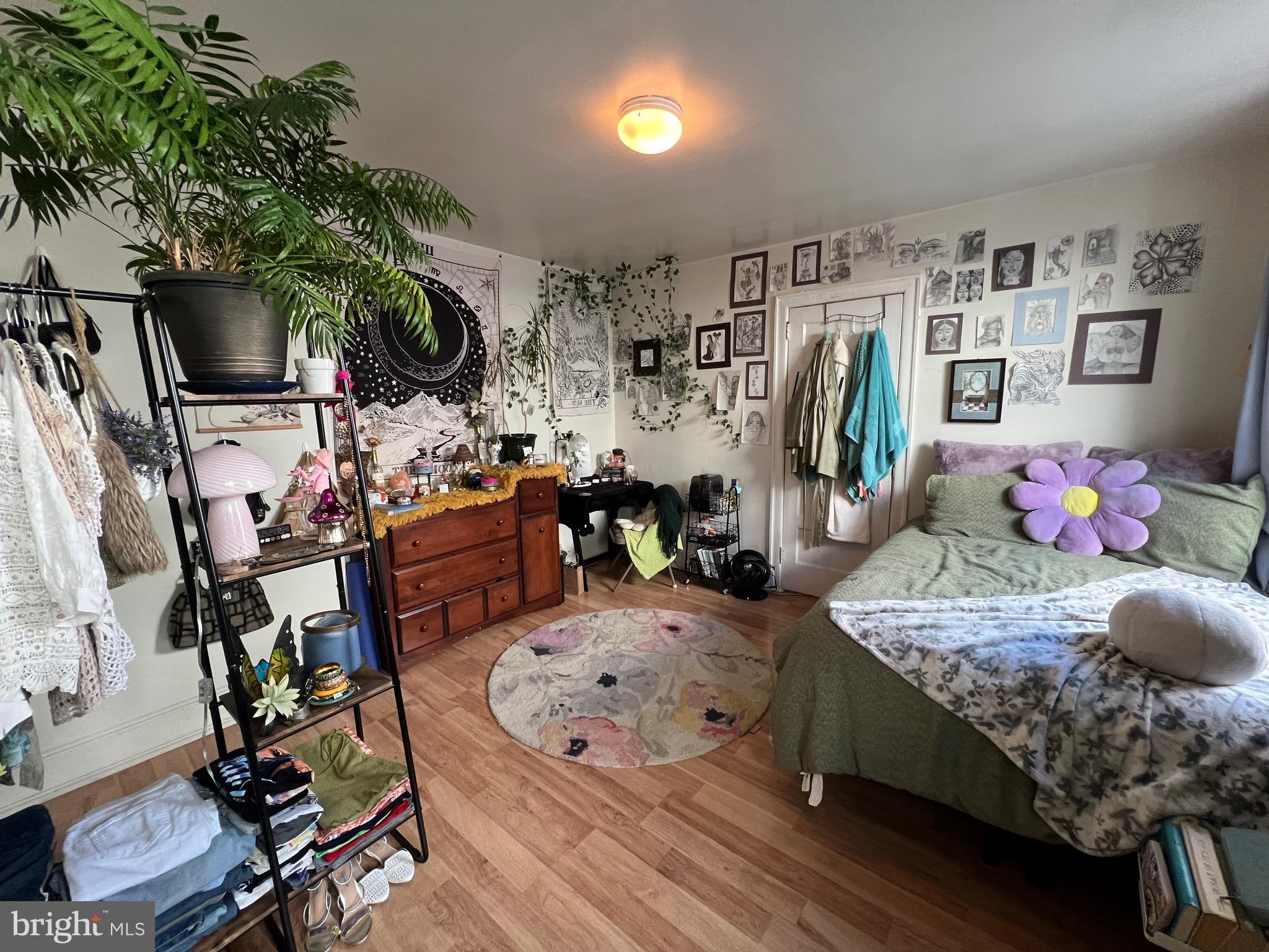 TEMPLE UNIVERSITY - Residential Lease