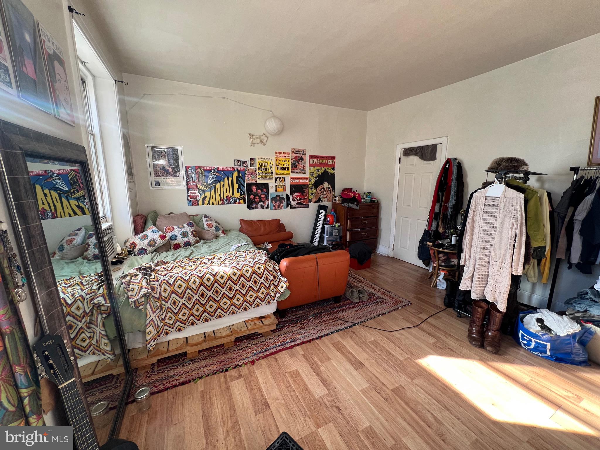 TEMPLE UNIVERSITY - Residential Lease