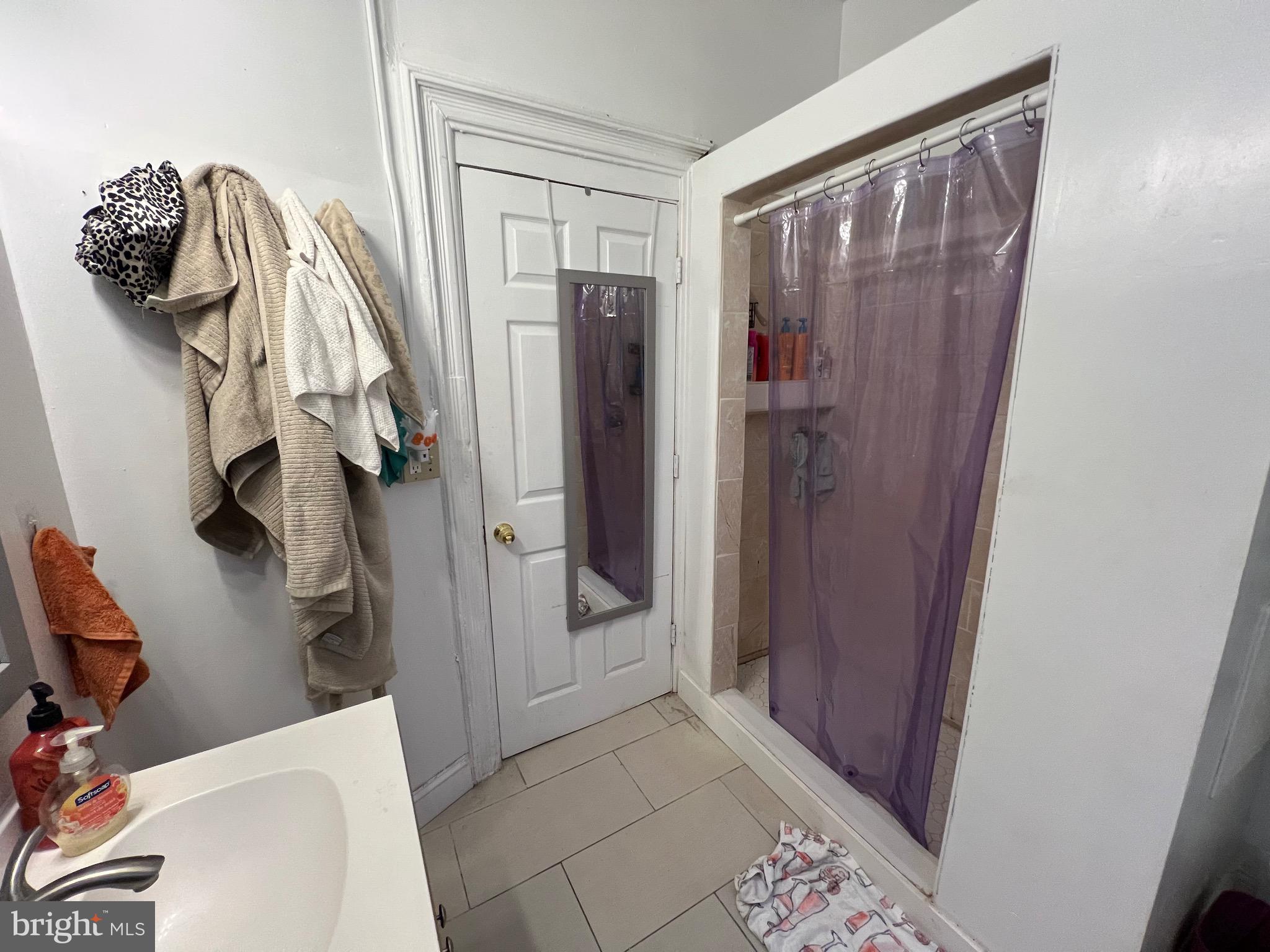 TEMPLE UNIVERSITY - Residential Lease