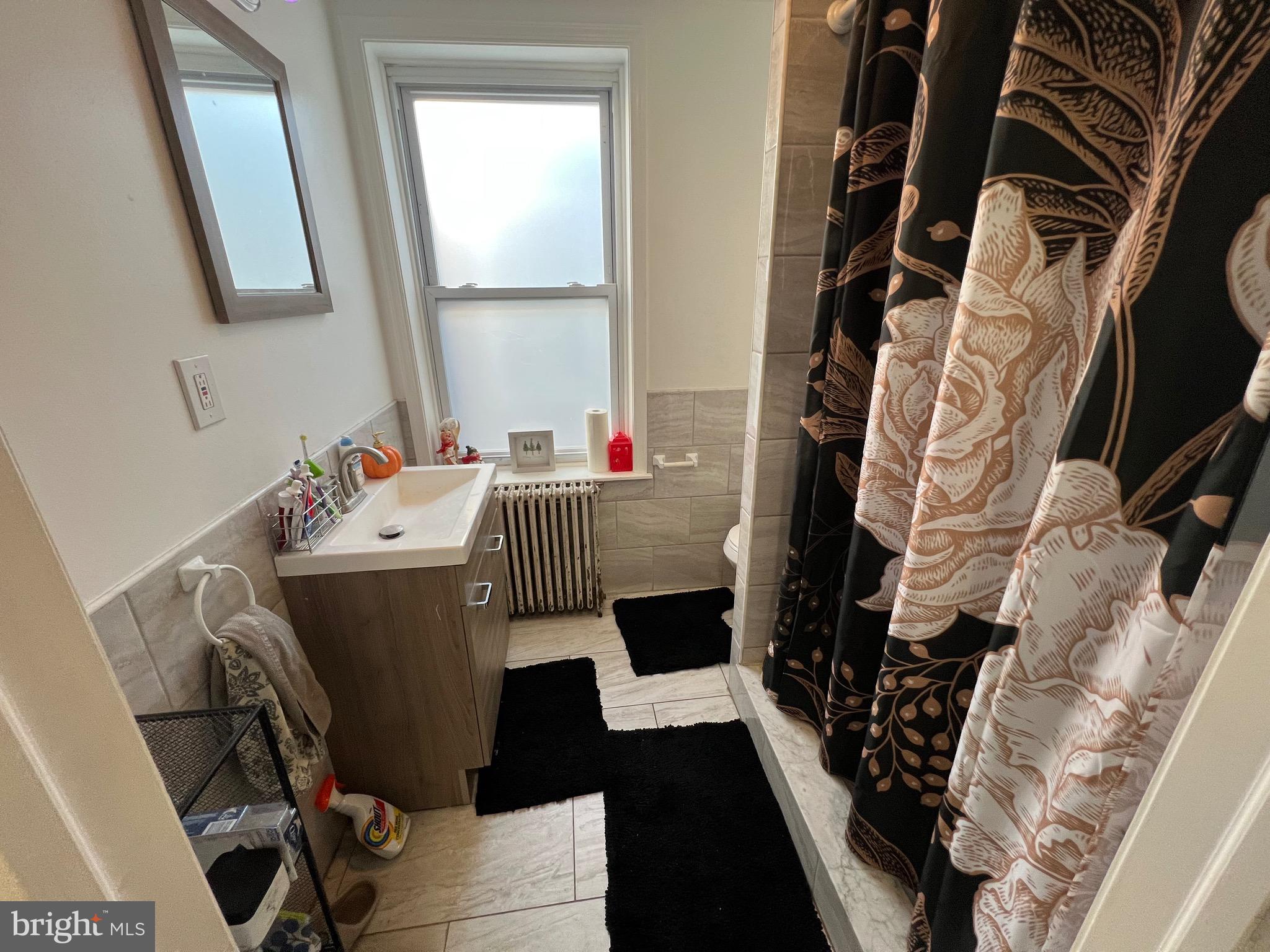 TEMPLE UNIVERSITY - Residential Lease