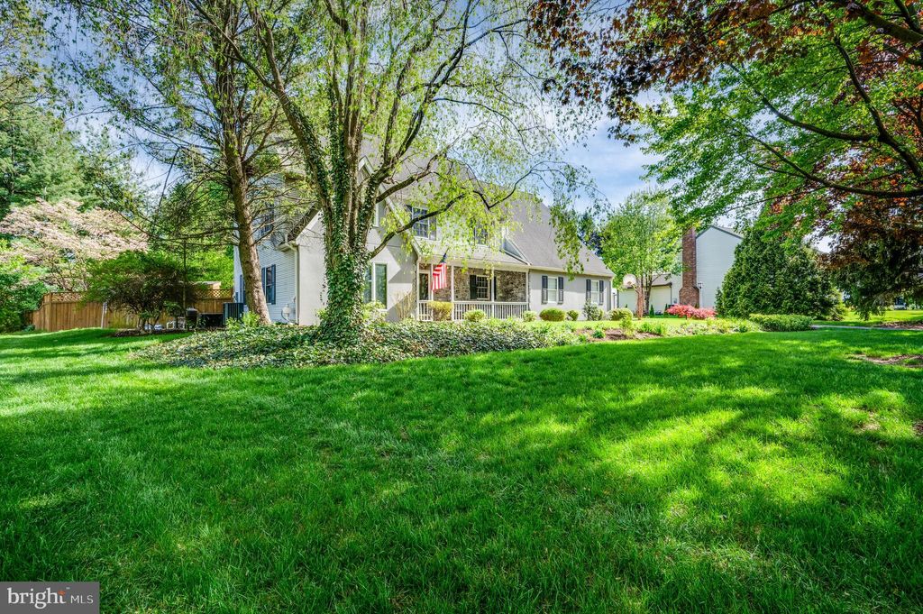 Photo of 510 Greenhowe Drive, LITITZ, PA 17543 (MLS # PALA2068136)