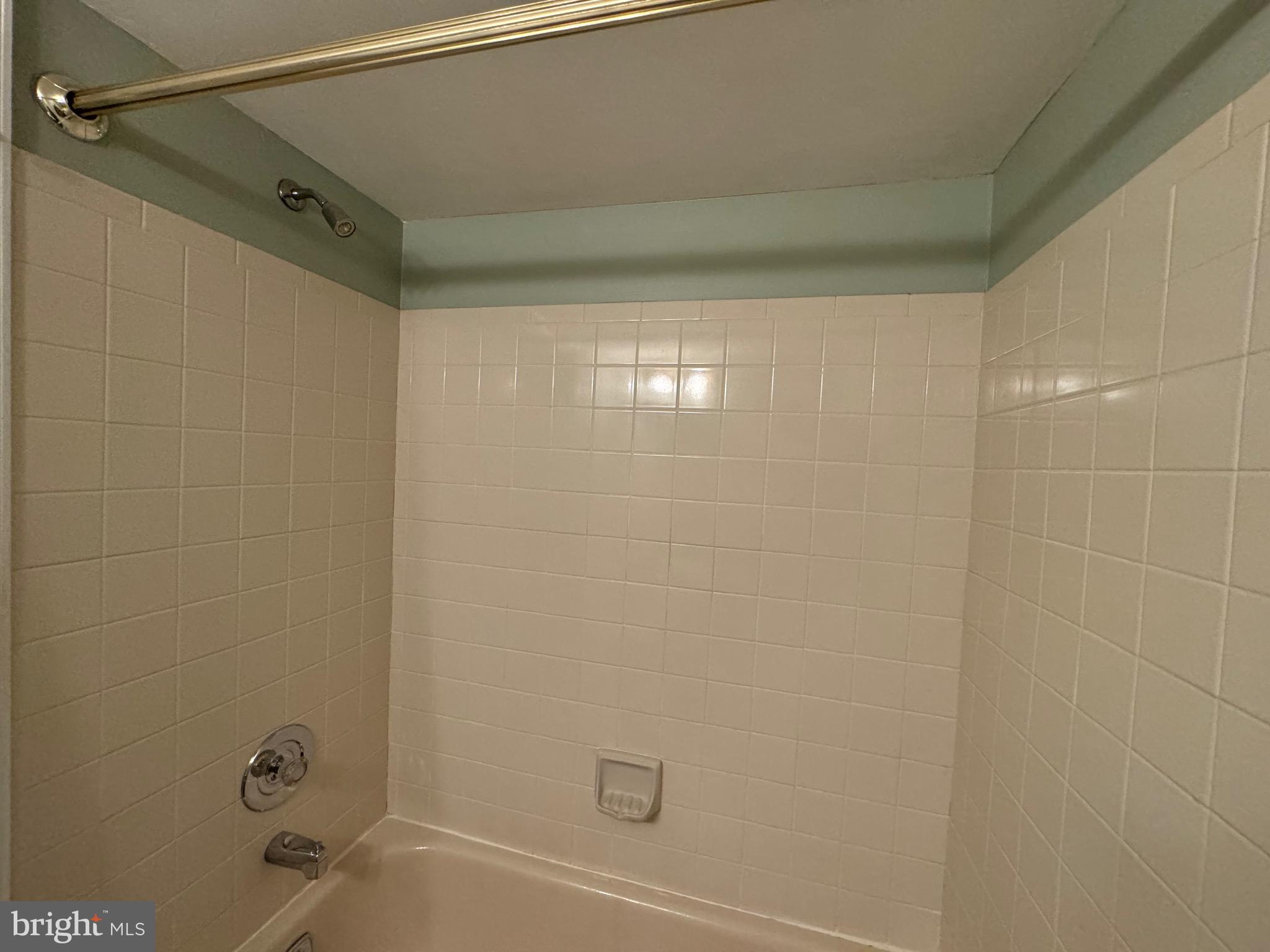 TAPESTRY - Residential Lease