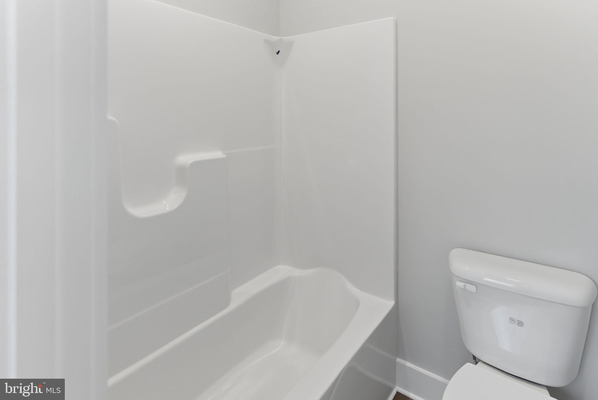 ROUND TOP ESTATES - Residential