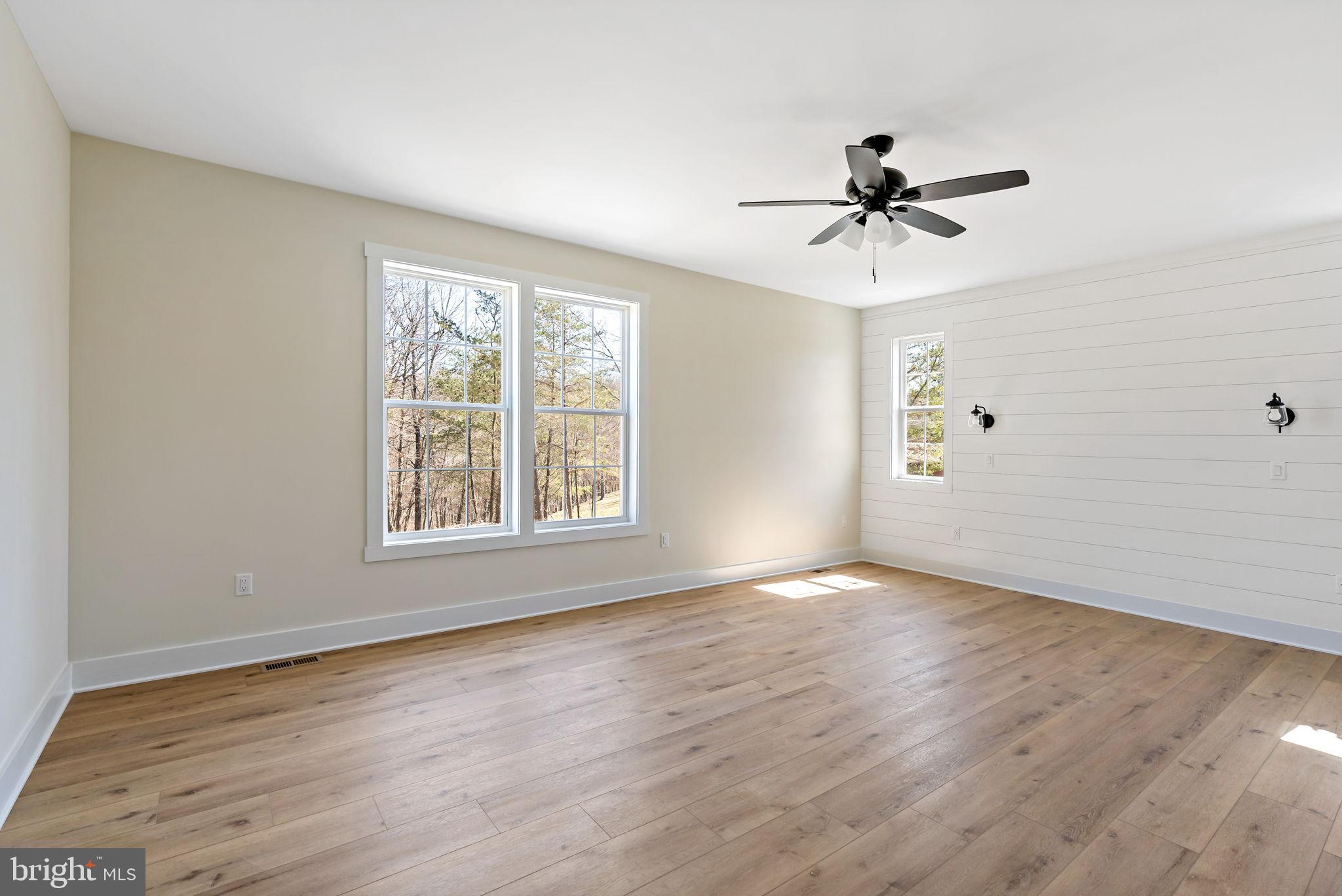 ROUND TOP ESTATES - Residential