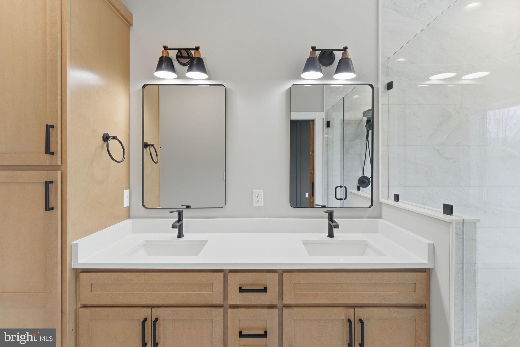 ROUND TOP ESTATES - Residential