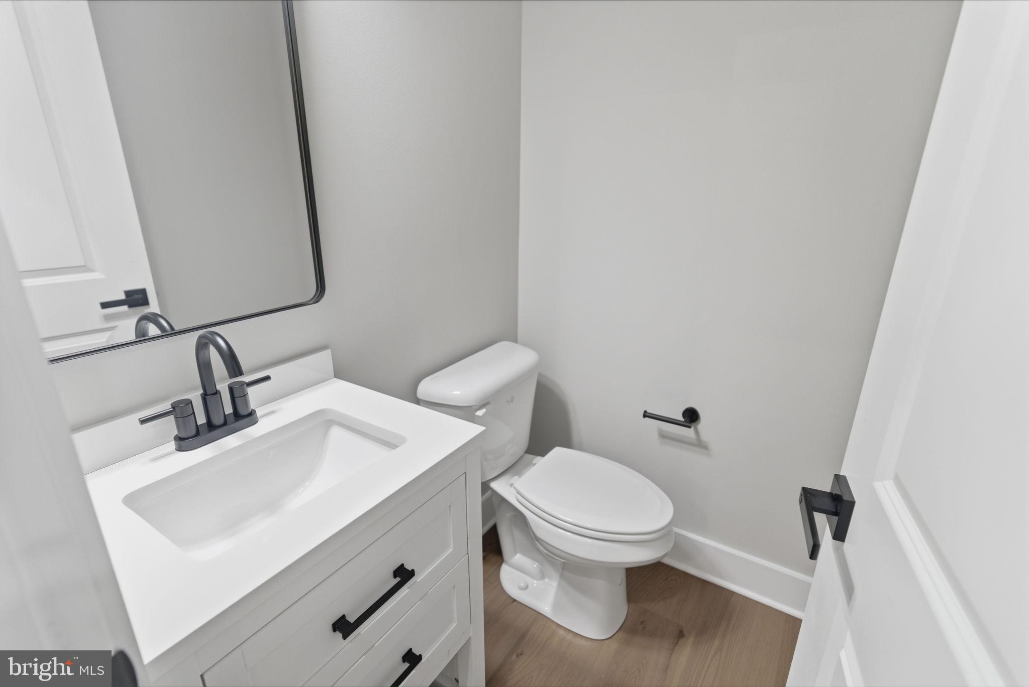 ROUND TOP ESTATES - Residential