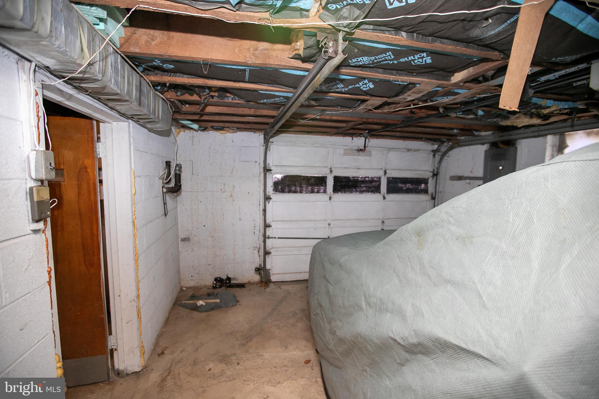 DAMASCUS OUTSIDE - Residential