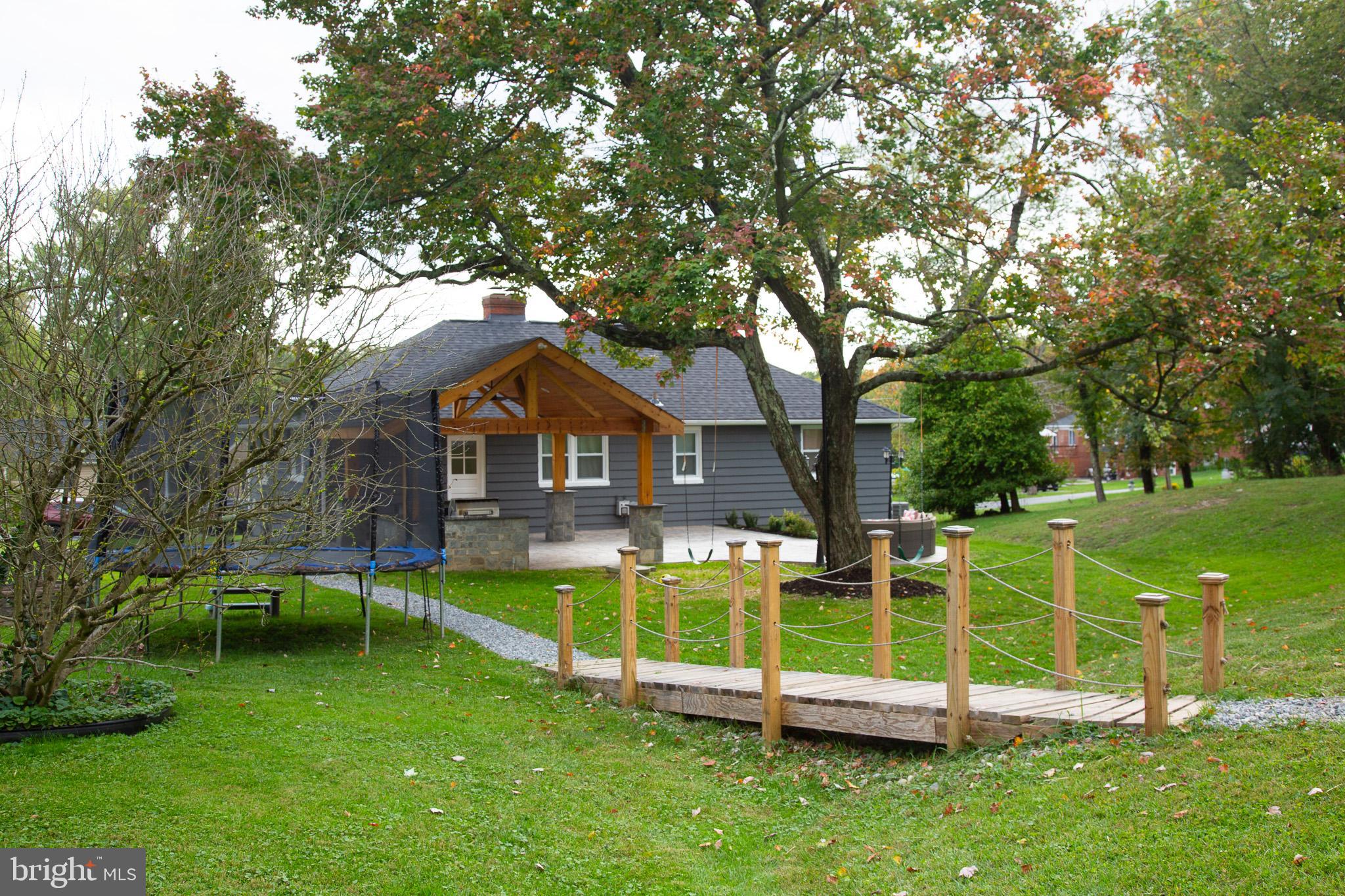 DAMASCUS OUTSIDE - Residential