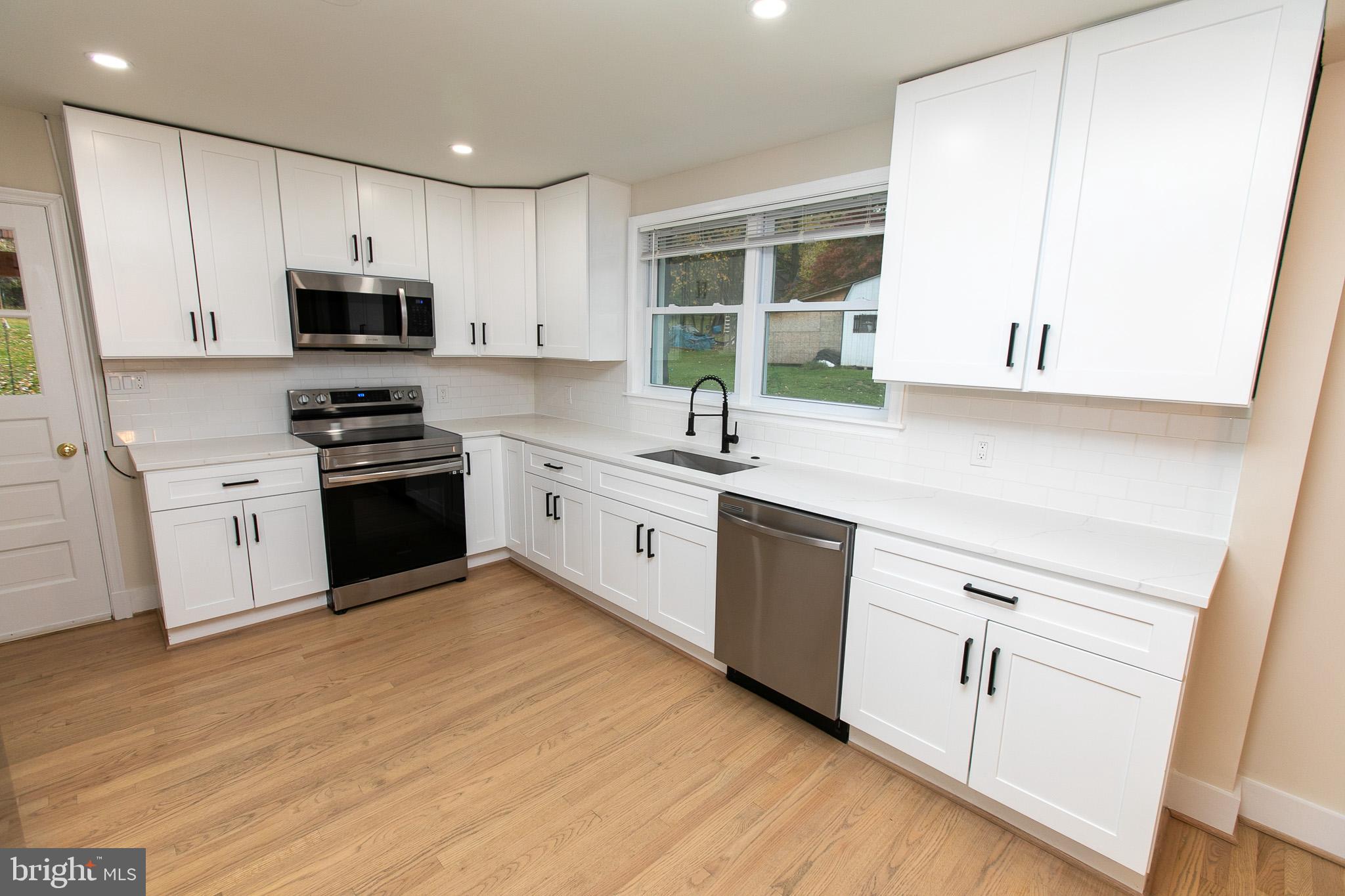 DAMASCUS OUTSIDE - Residential