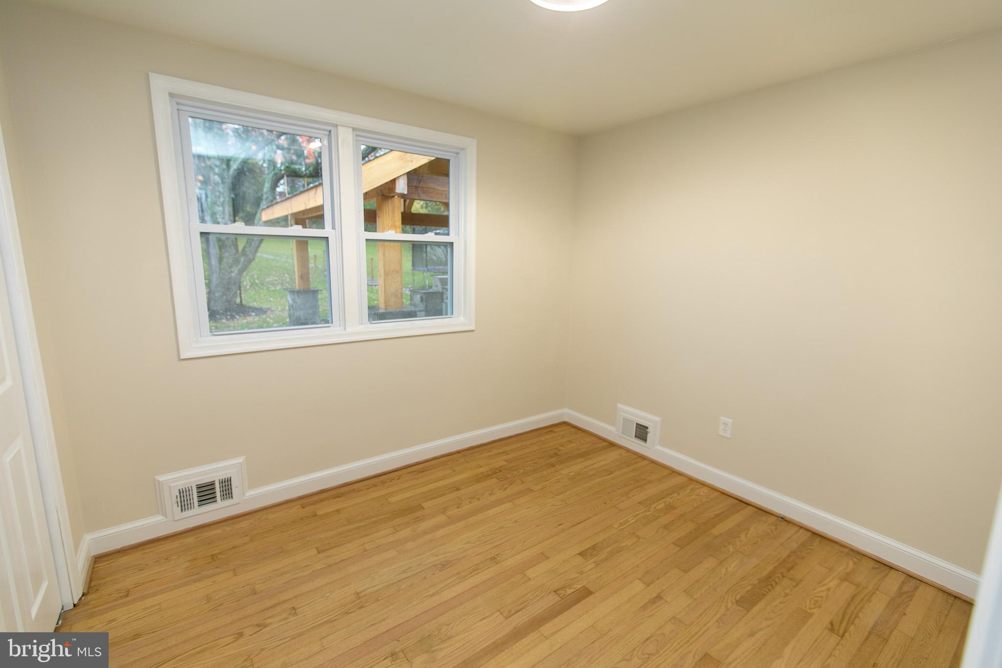 DAMASCUS OUTSIDE - Residential