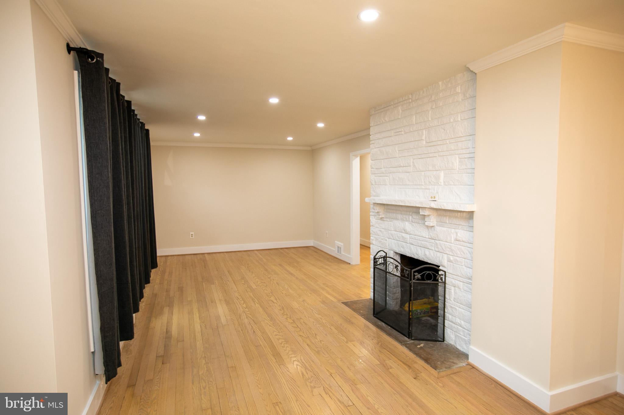 DAMASCUS OUTSIDE - Residential