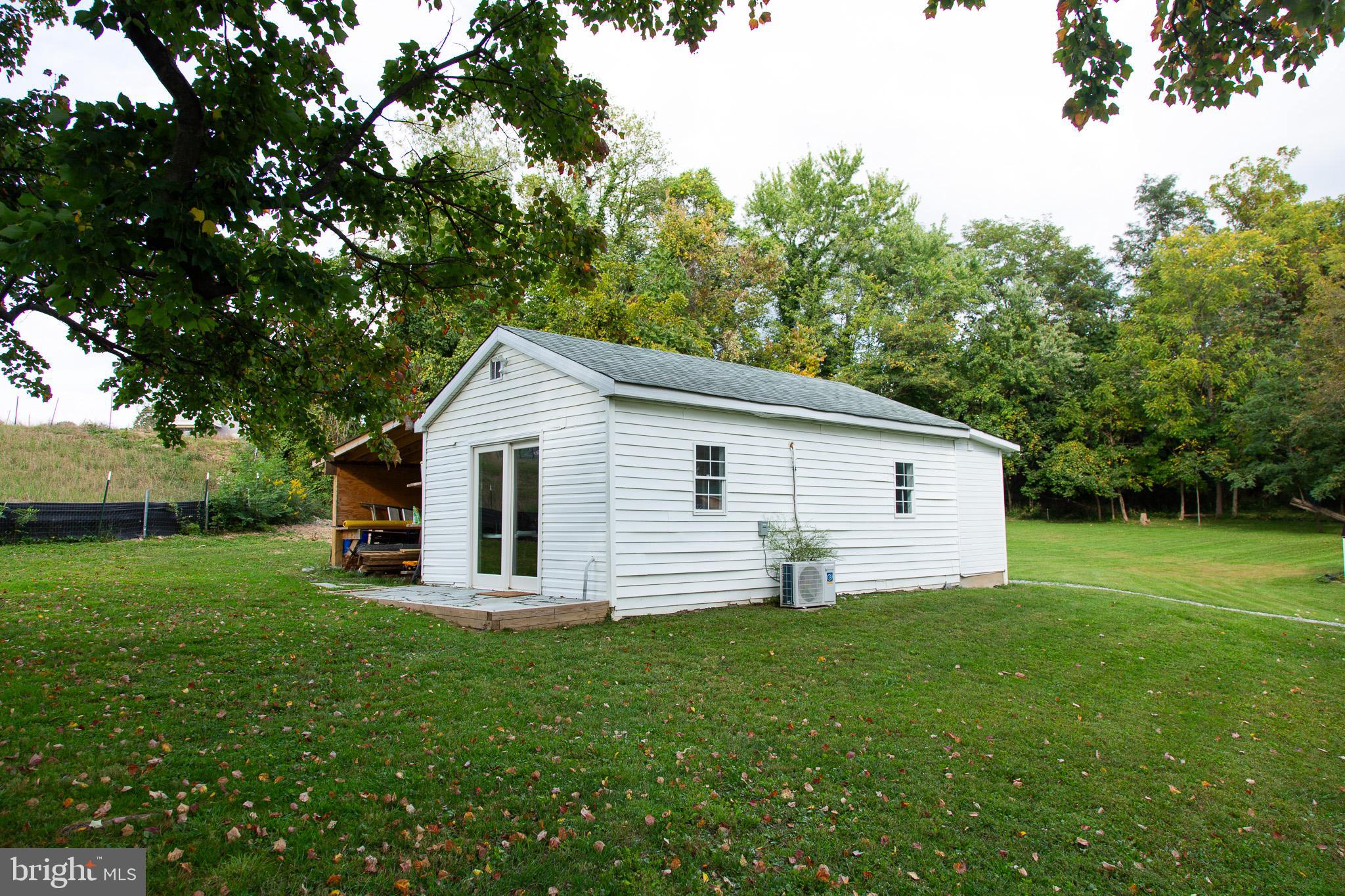 DAMASCUS OUTSIDE - Residential