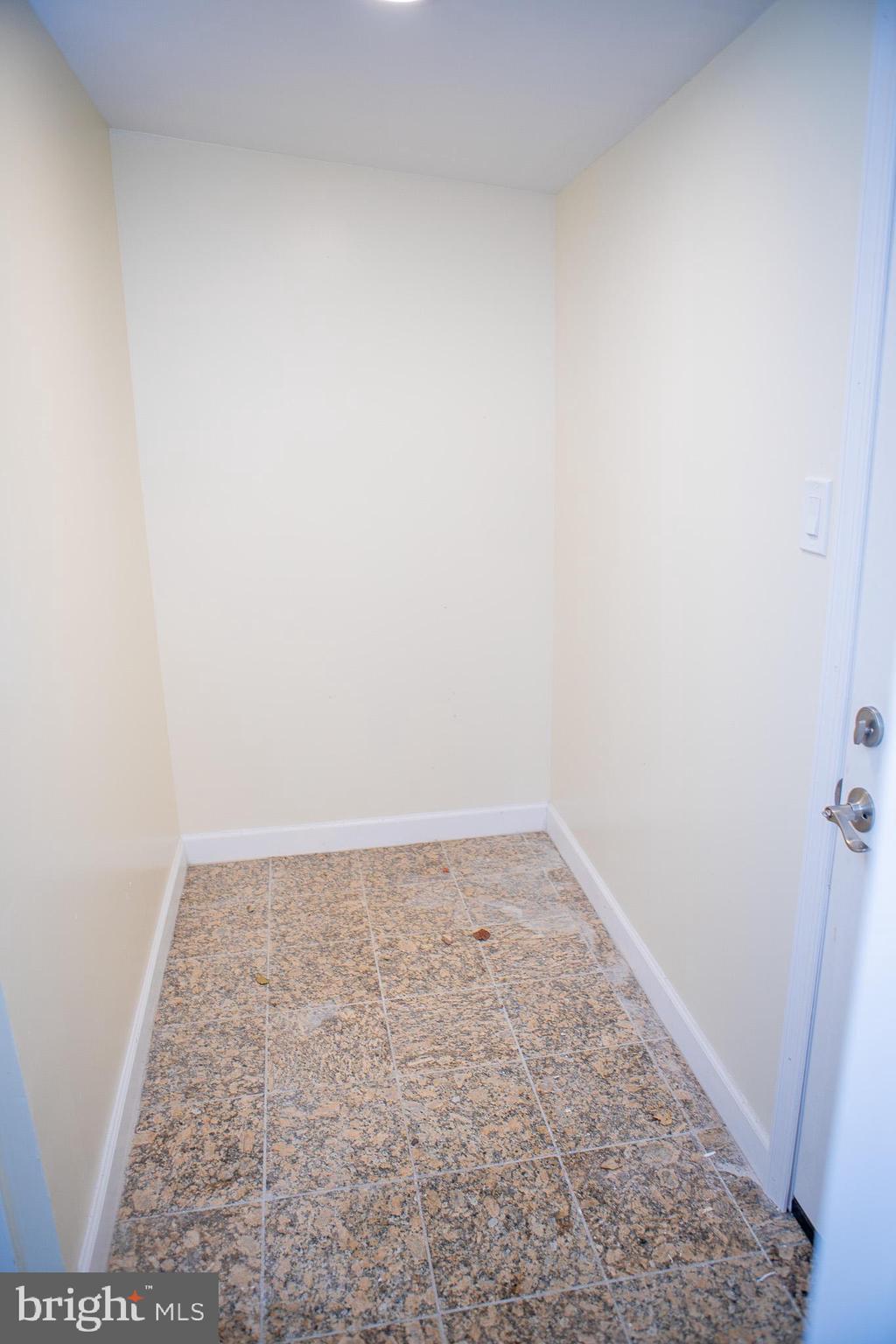 DAMASCUS OUTSIDE - Residential