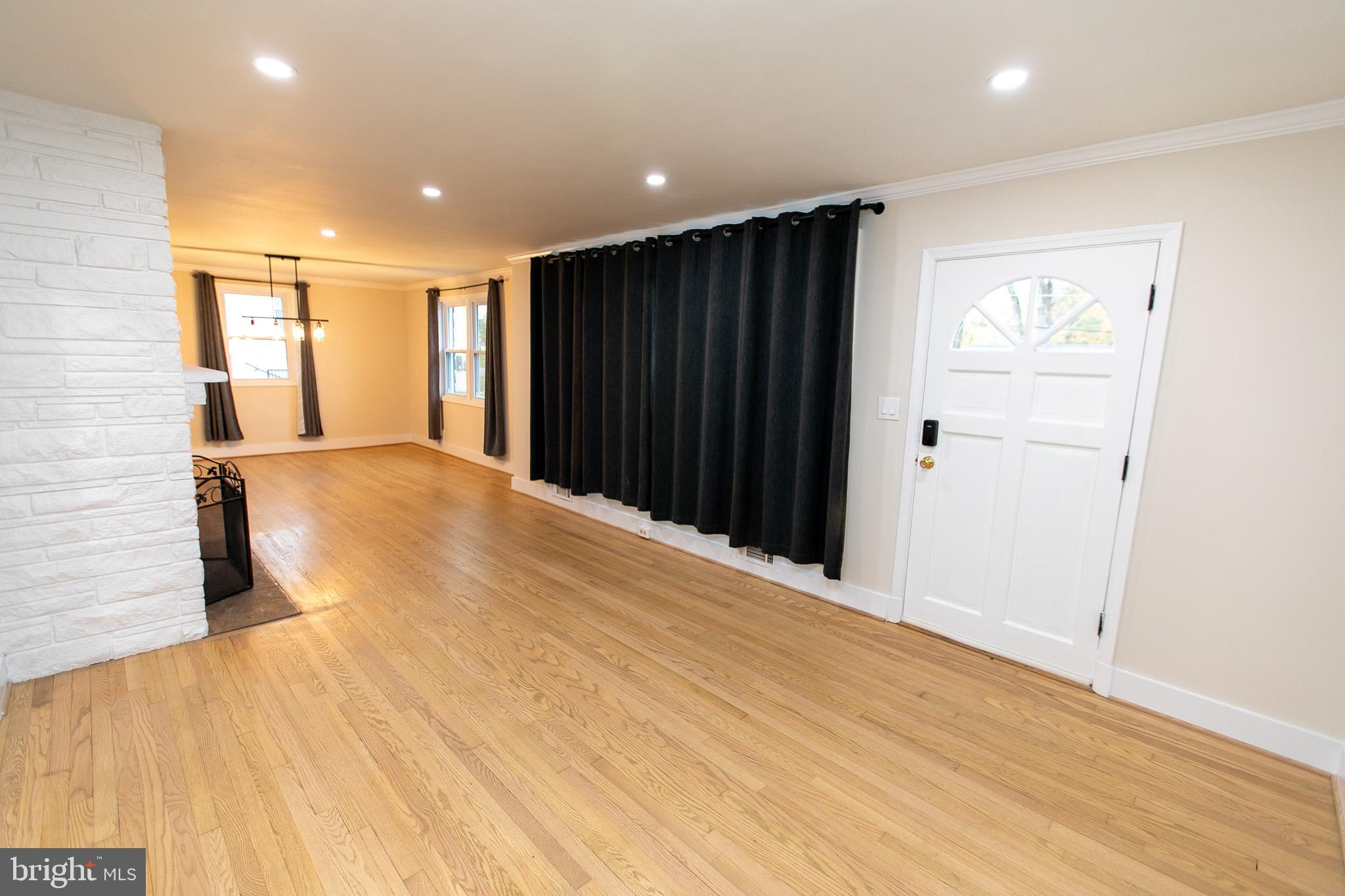 DAMASCUS OUTSIDE - Residential