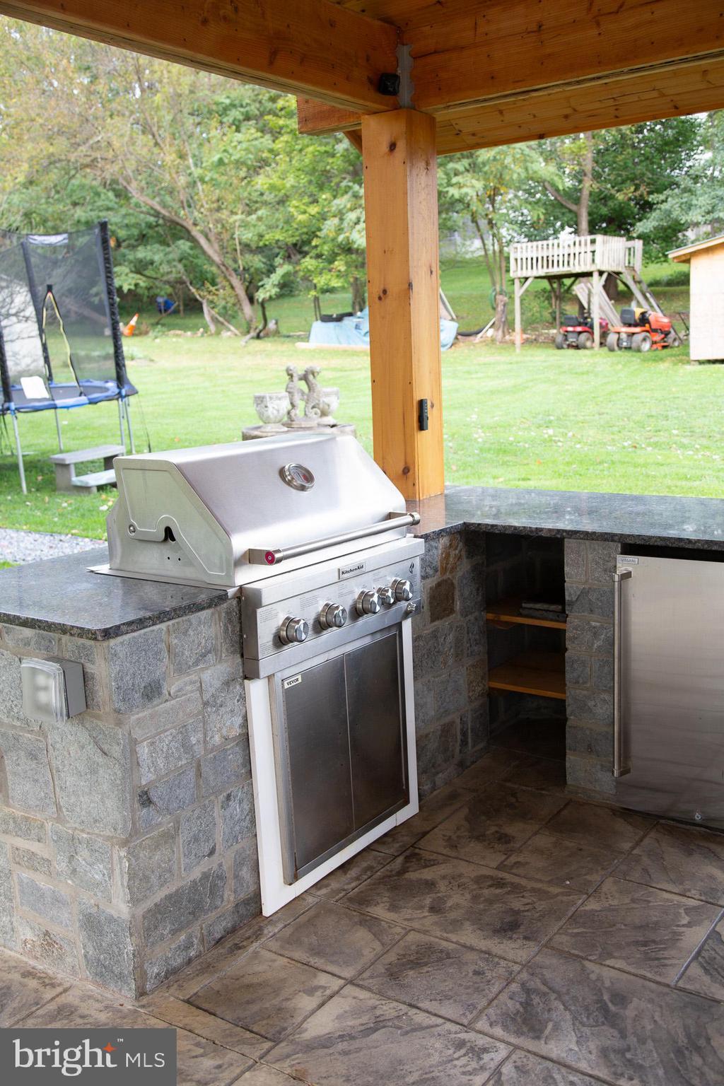 DAMASCUS OUTSIDE - Residential