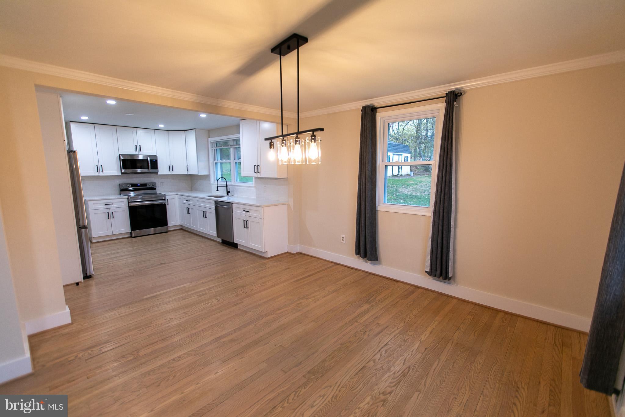 DAMASCUS OUTSIDE - Residential